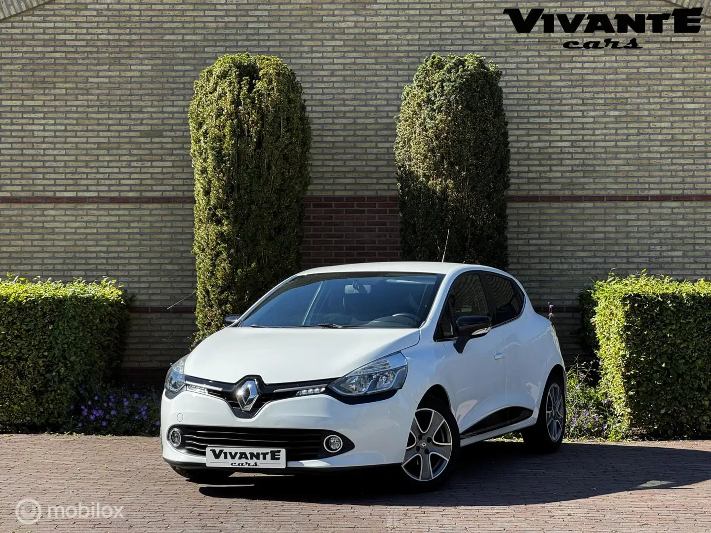 Renault Clio 1.5 dCi ECO Night&Day Airco*Navi*Cruise*Bluetooth Blanc - 1