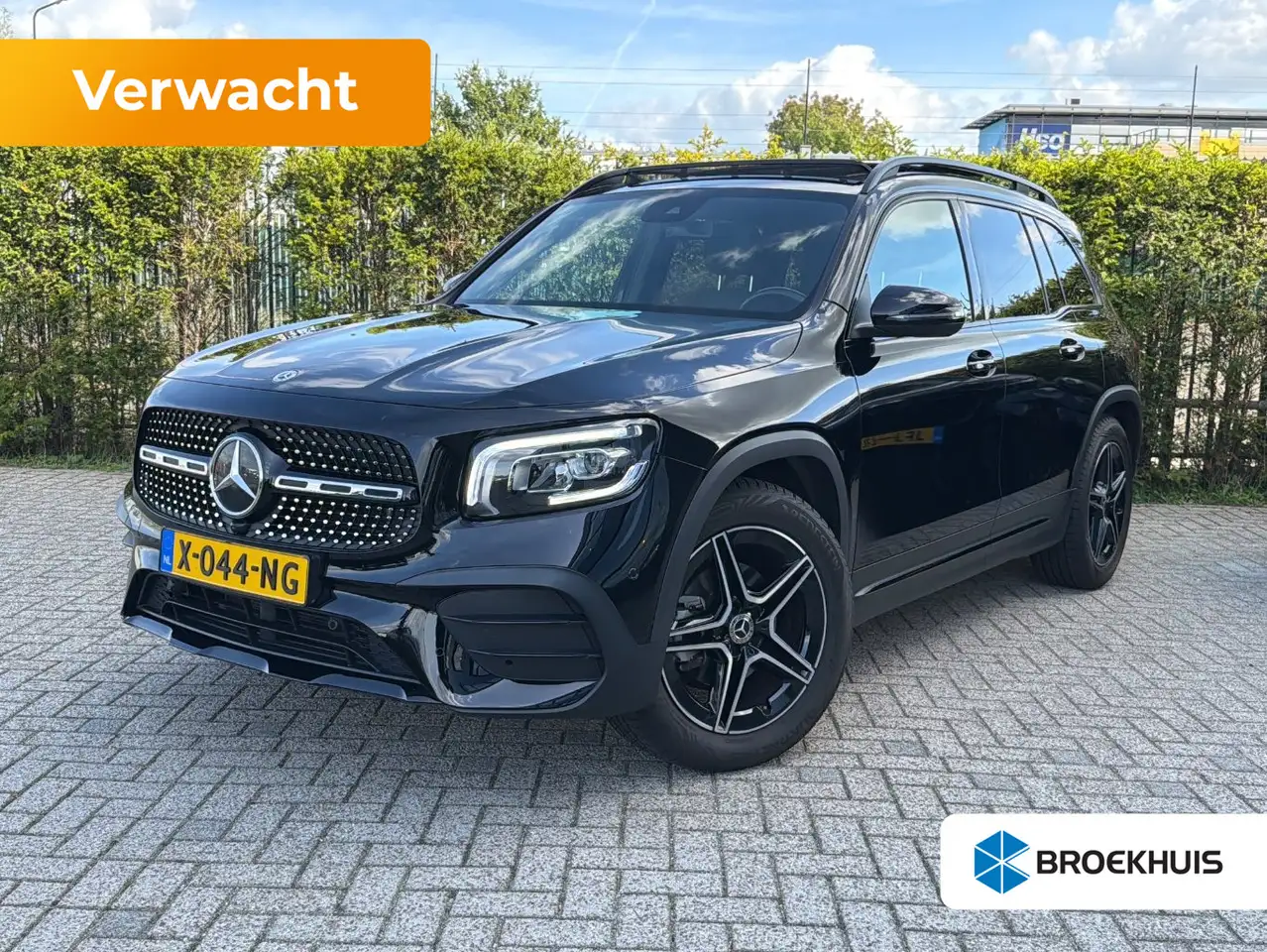 Mercedes-Benz GLB 180