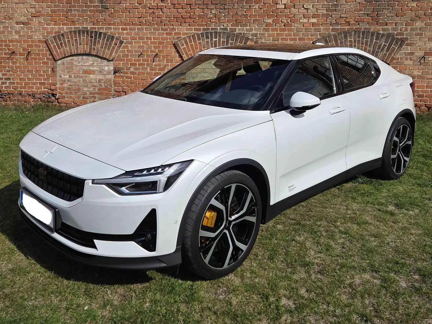 Polestar 2 Polestar 2 Long Range Dual Motor 78kWh Performance Weiß - 1