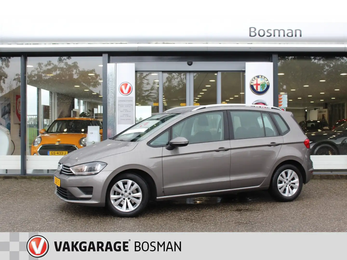 Volkswagen Golf Sportsvan 1.4 TSI Comfortline/NAVIGATIE/PDC/AIRCO Grijs - 1