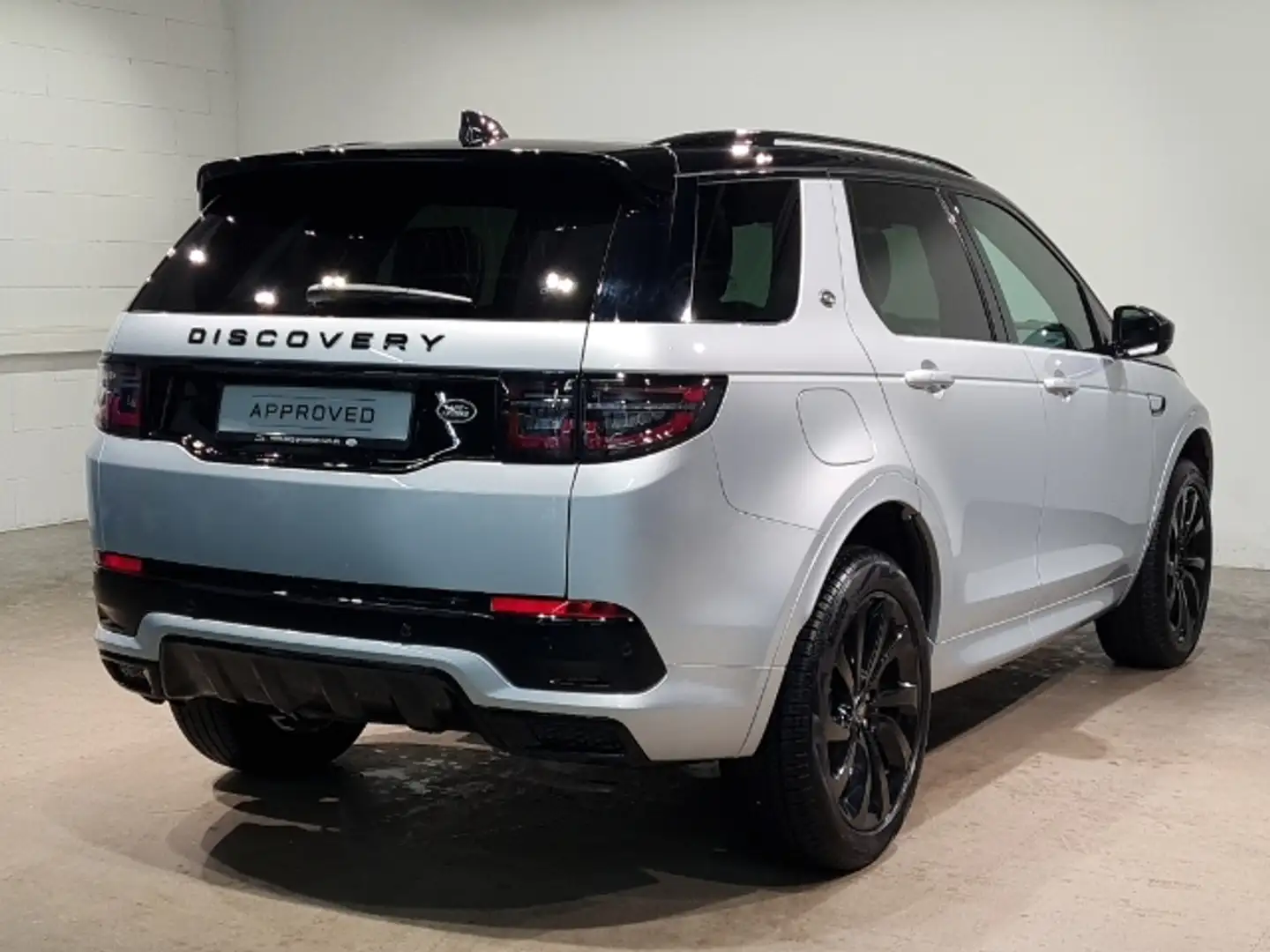 Land Rover Discovery Sport D200 R-Dynamic SE*UPE 71.392€* Stříbrná - 2