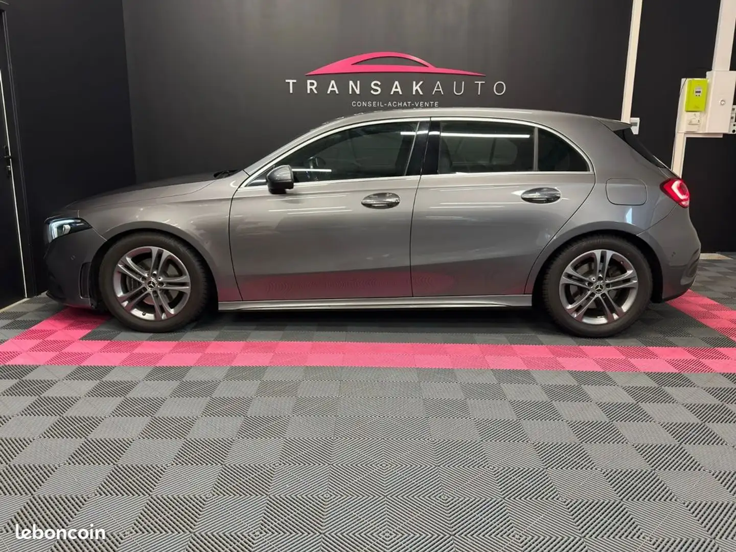 Mercedes-Benz A 200 MERCEDES 200 165ch Fascination Pack AMG SECONDE MAIN SUIVI COMPLET RÉVISION À JOUR Gris - 2