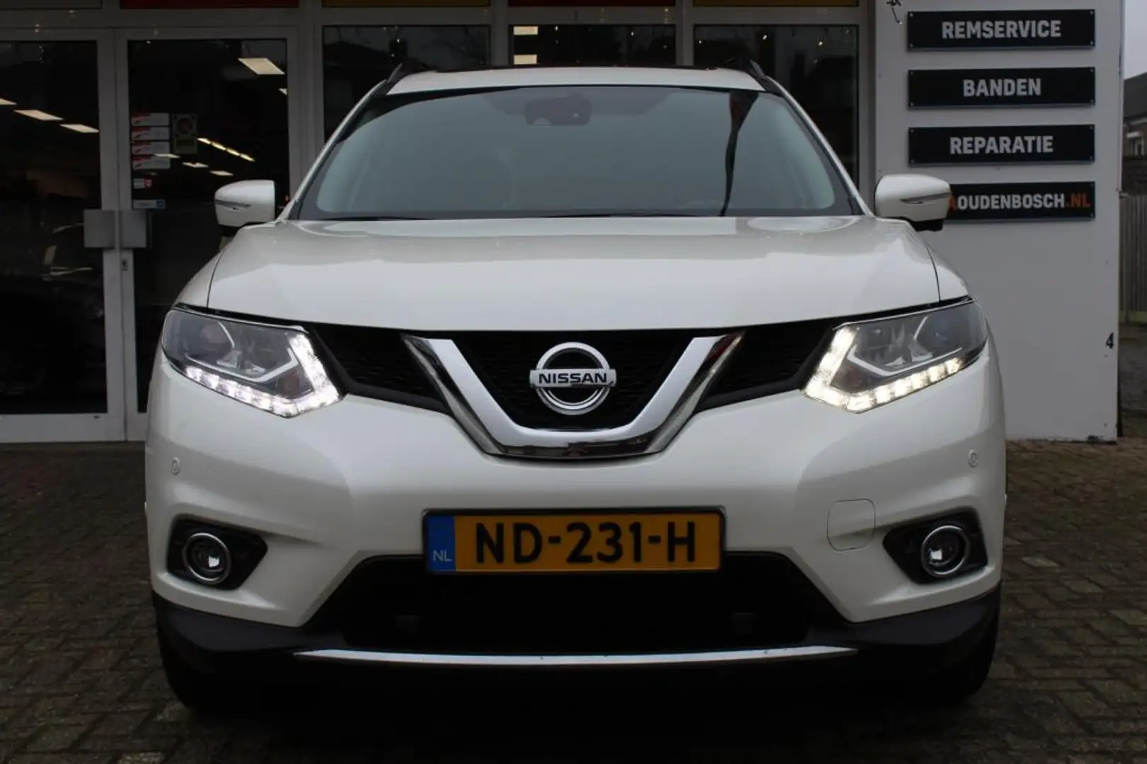 Nissan X-Trail 1.6 DIG-T Tekna FULL OPTION ***INCL. AFLEVERPAKKET Wit - 2