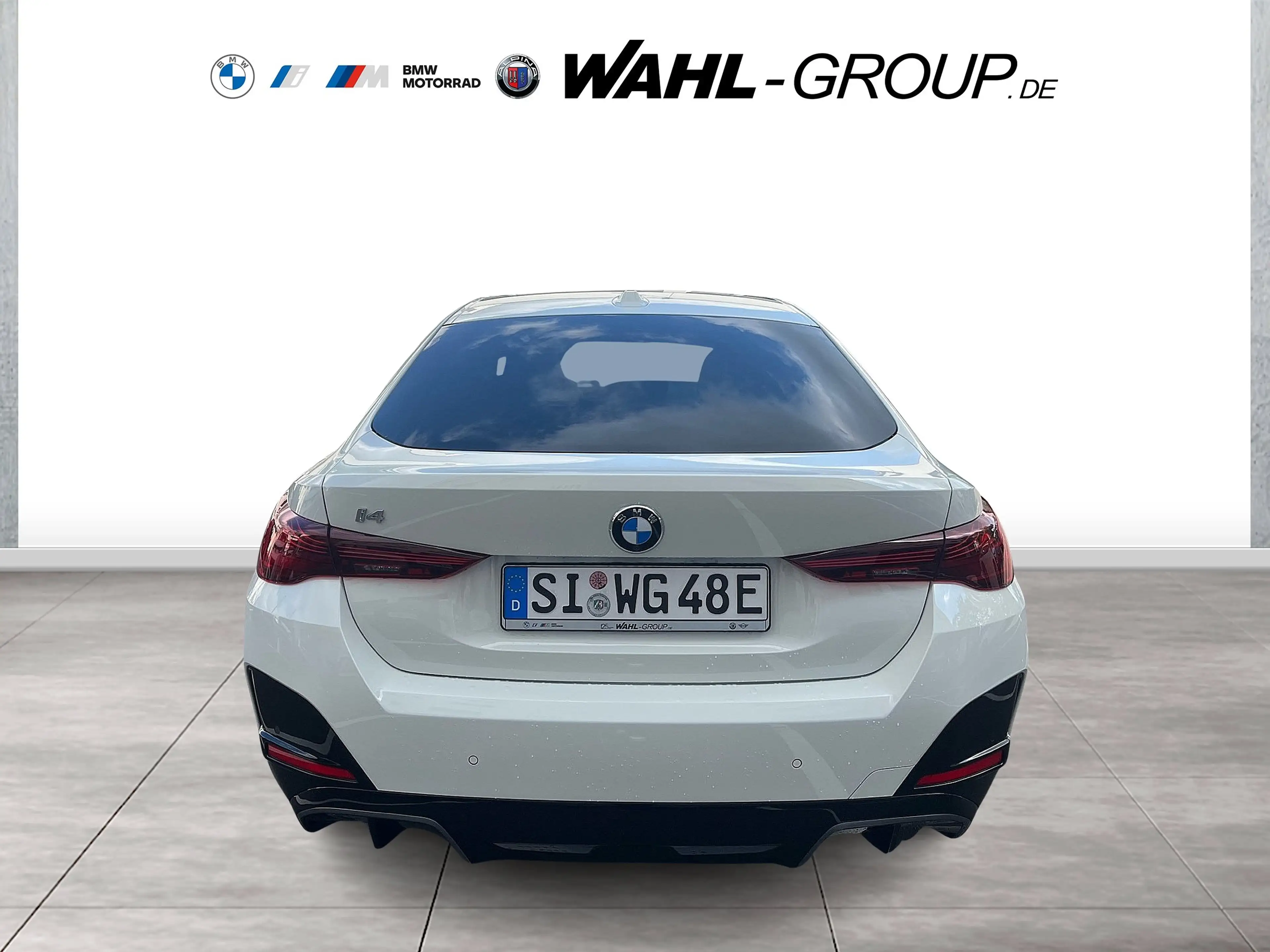 BMW i4 eDrive40 Gran Coupé M Sport Glasdach AHK ACC Innov — photo 4