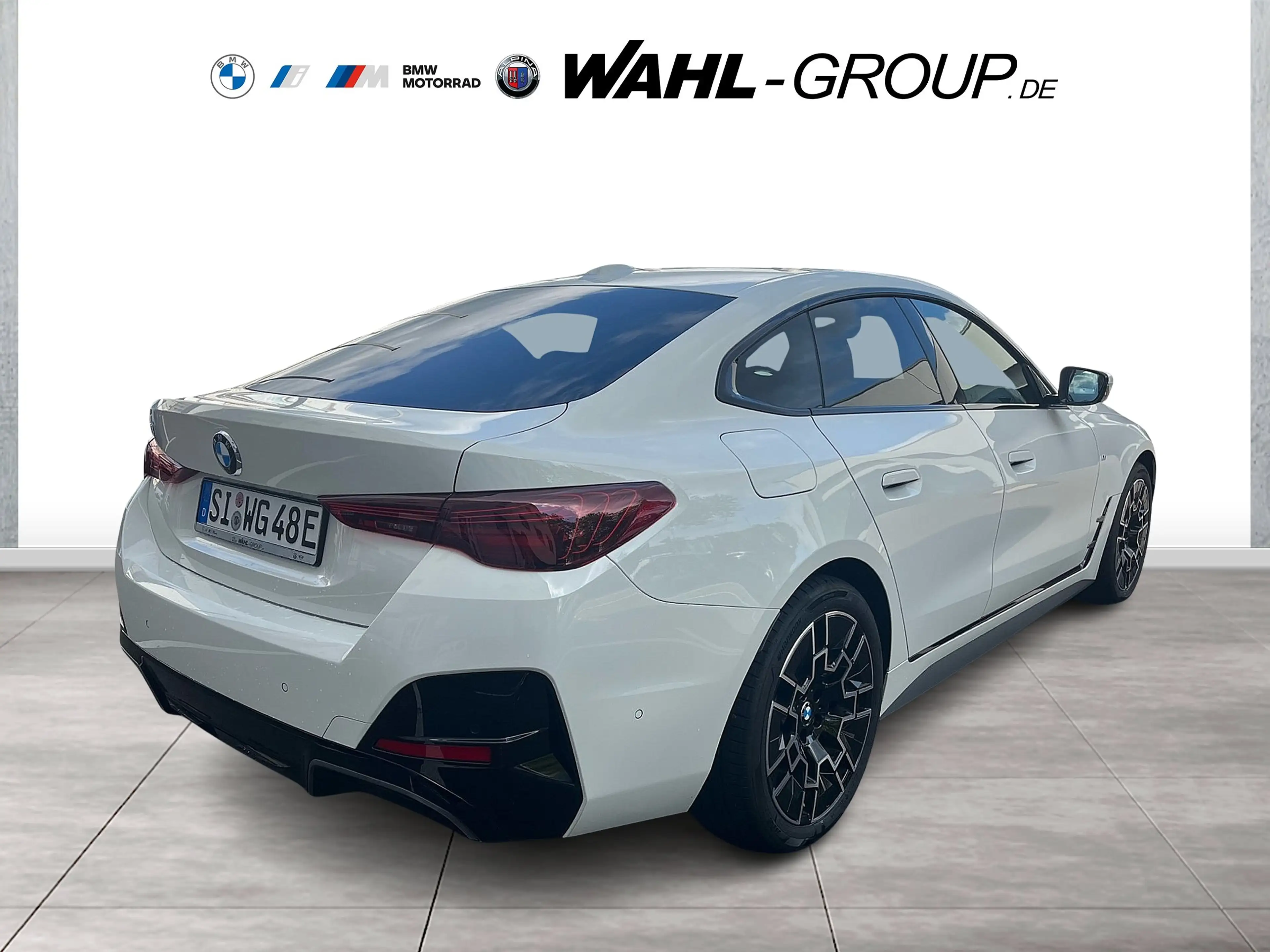 BMW i4 eDrive40 Gran Coupé M Sport Glasdach AHK ACC Innov — photo 5