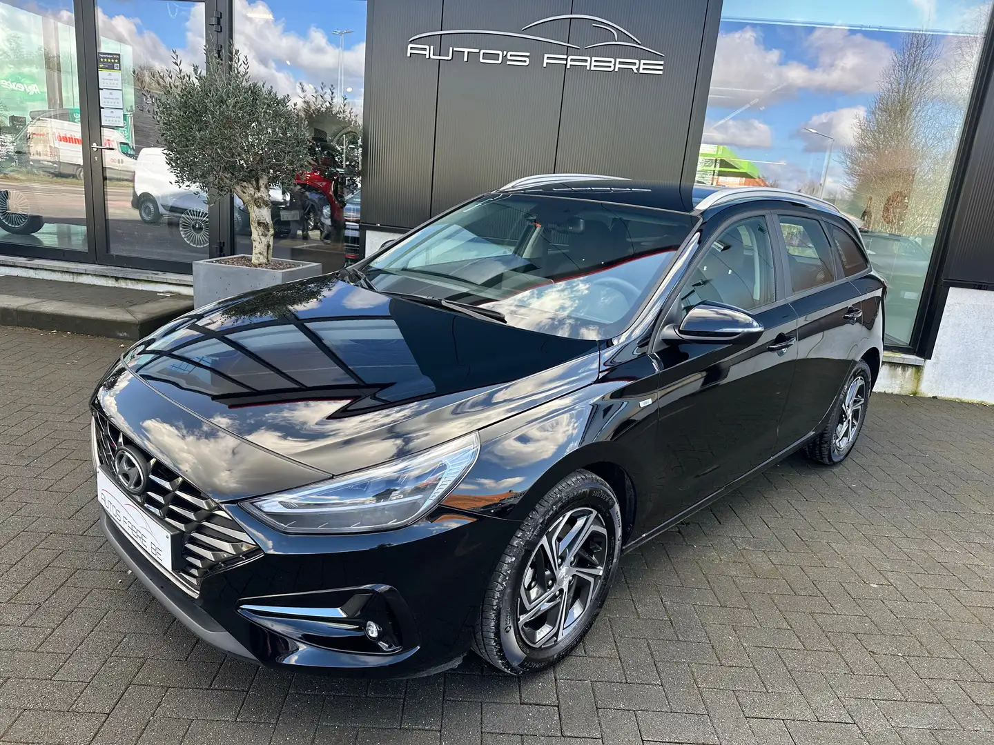 Hyundai i30 Wagon 1.0 T-GDi MHEV  3000km Zwart - 1