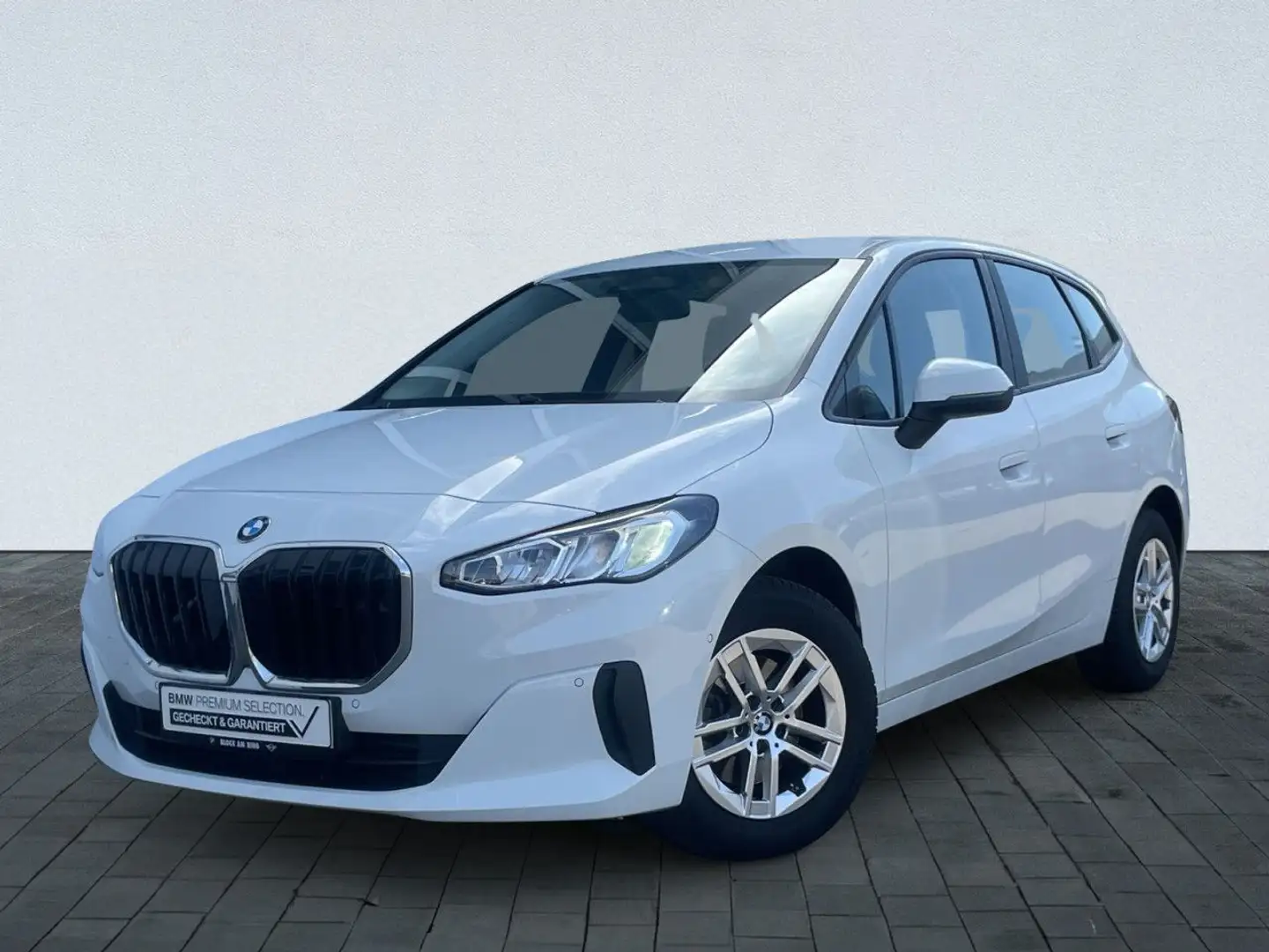 BMW 218 i Active Tourer AHK,Widscreen,Kamera,Tempomat Weiß - 1