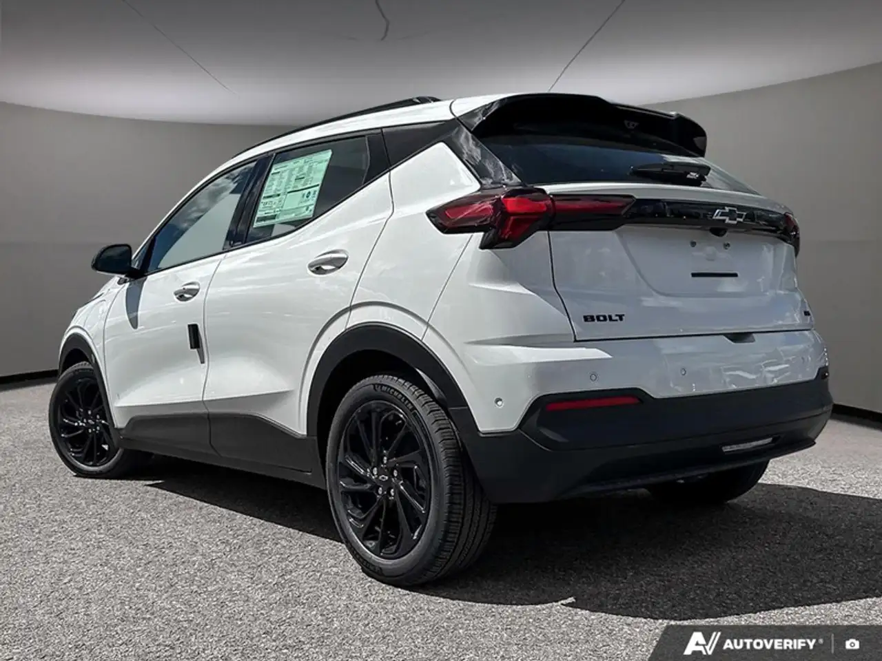 Chevrolet Bolt снимка Chevrolet Bolt