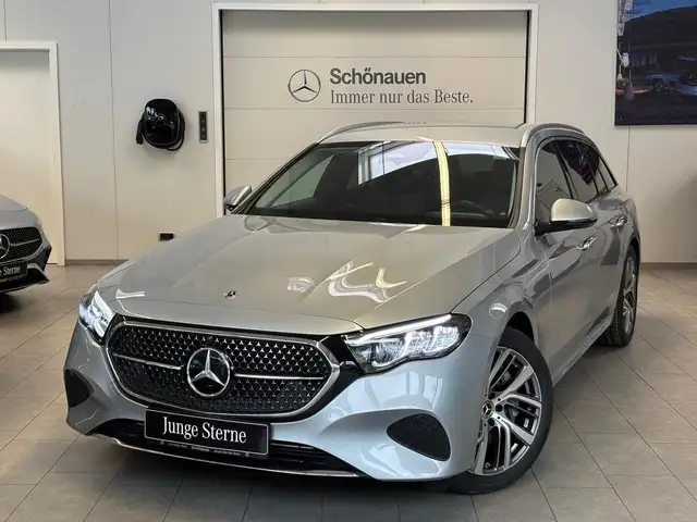 Mercedes-Benz E 300 de T AVANTGARDE ADV+AHK+PRIVACY+SIDEBAGFON