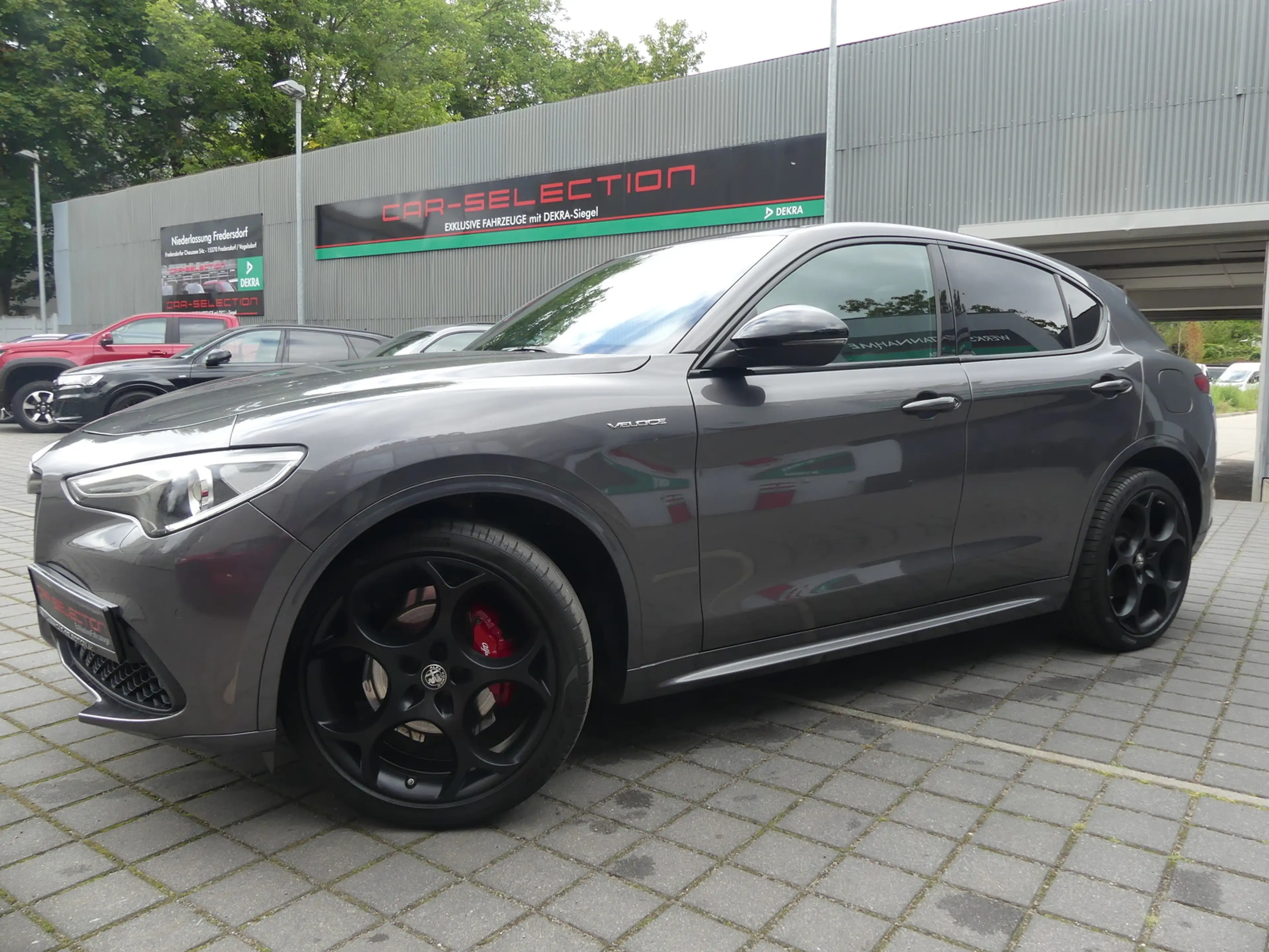 Alfa Romeo Stelvio 2.0 Turbo Veloce Q4 PANO/21ZOLL/KAM/ACC — photo 2