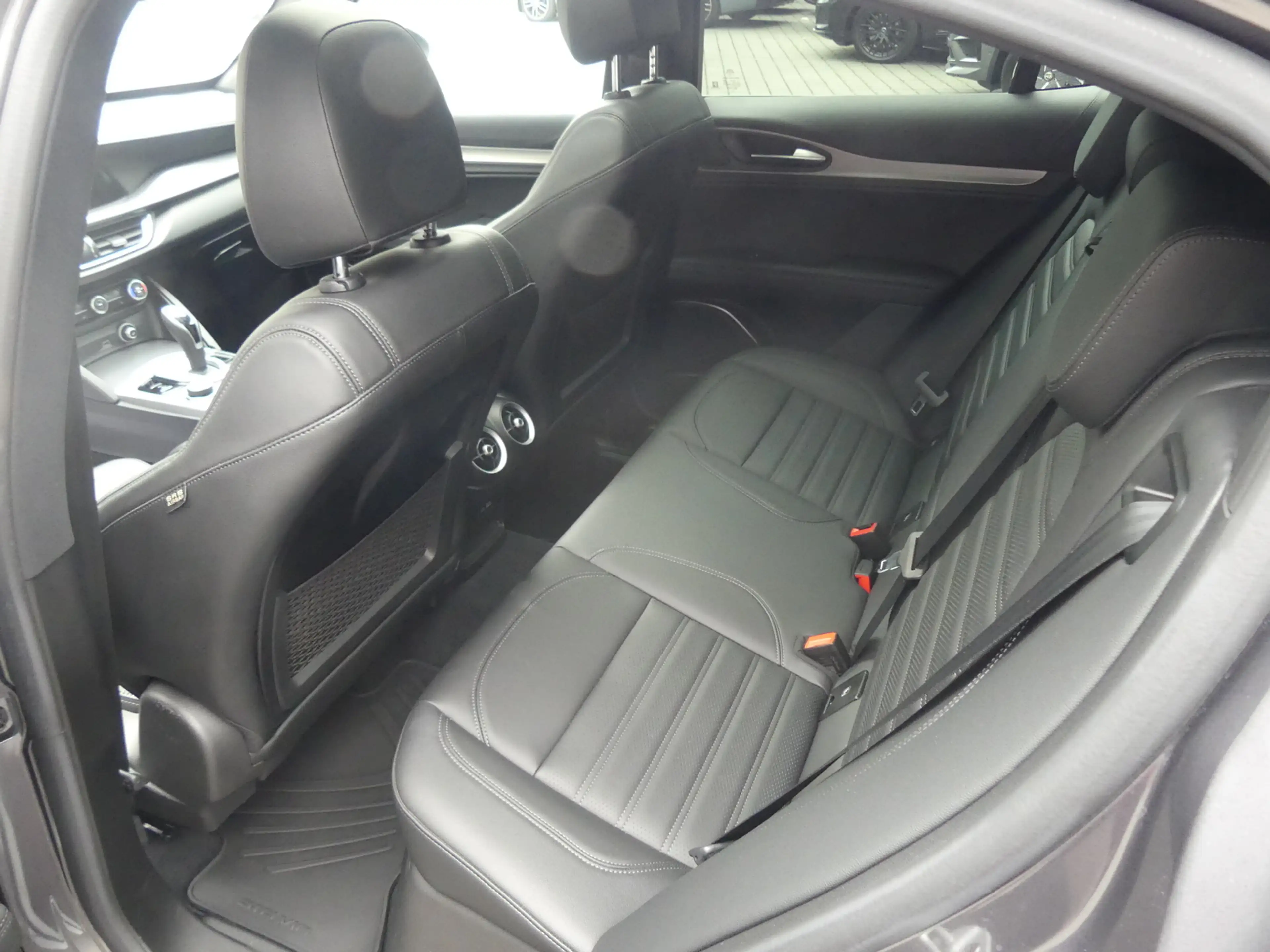 Alfa Romeo Stelvio 2.0 Turbo Veloce Q4 PANO/21ZOLL/KAM/ACC — photo 7