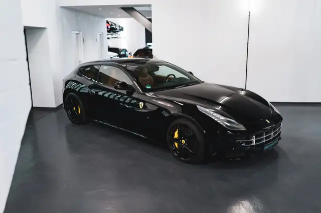 Ferrari FF 6.3 V12 *DAYTONA/CUOIO/LIFT/VOLL*