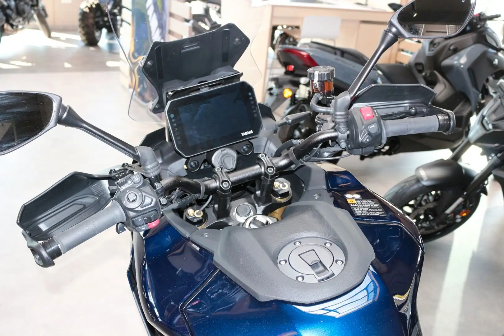Yamaha Tracer 9 GT Y-AMT Blau - 2