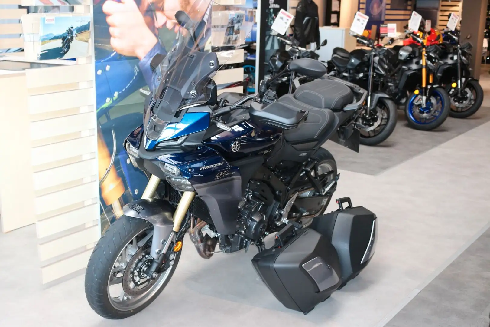 Yamaha Tracer 9 GT Y-AMT Blau - 1