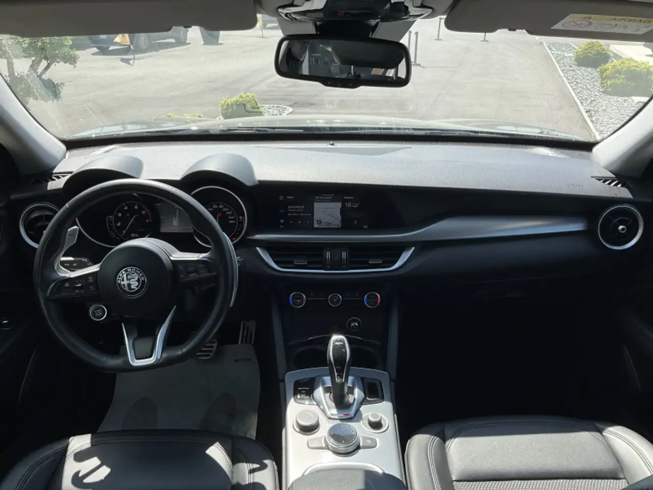 Alfa Romeo Stelvio 2021 — фото 12