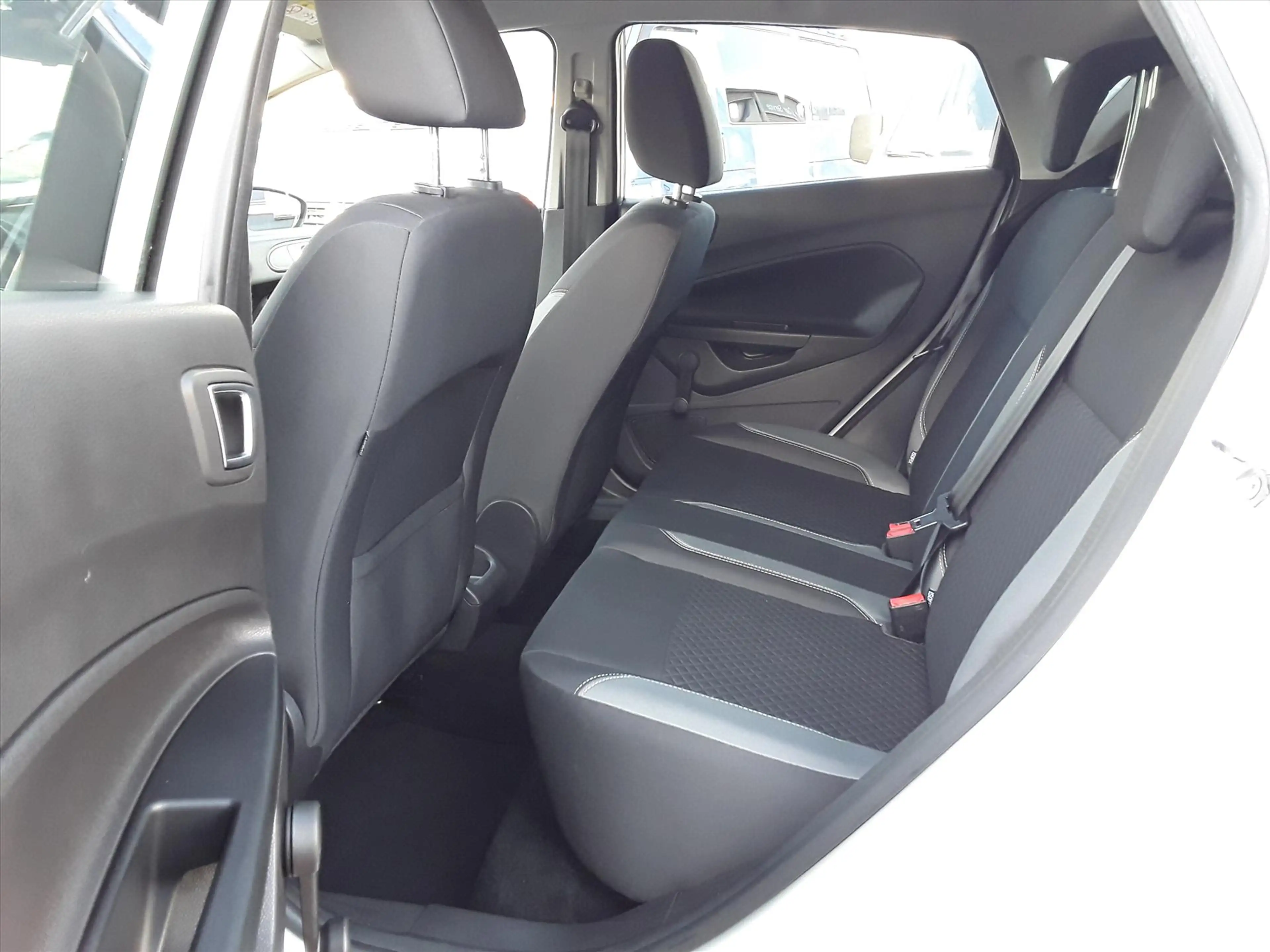 Ford Fiesta 1.0 80PK 5D S/S Titanium — photo 14