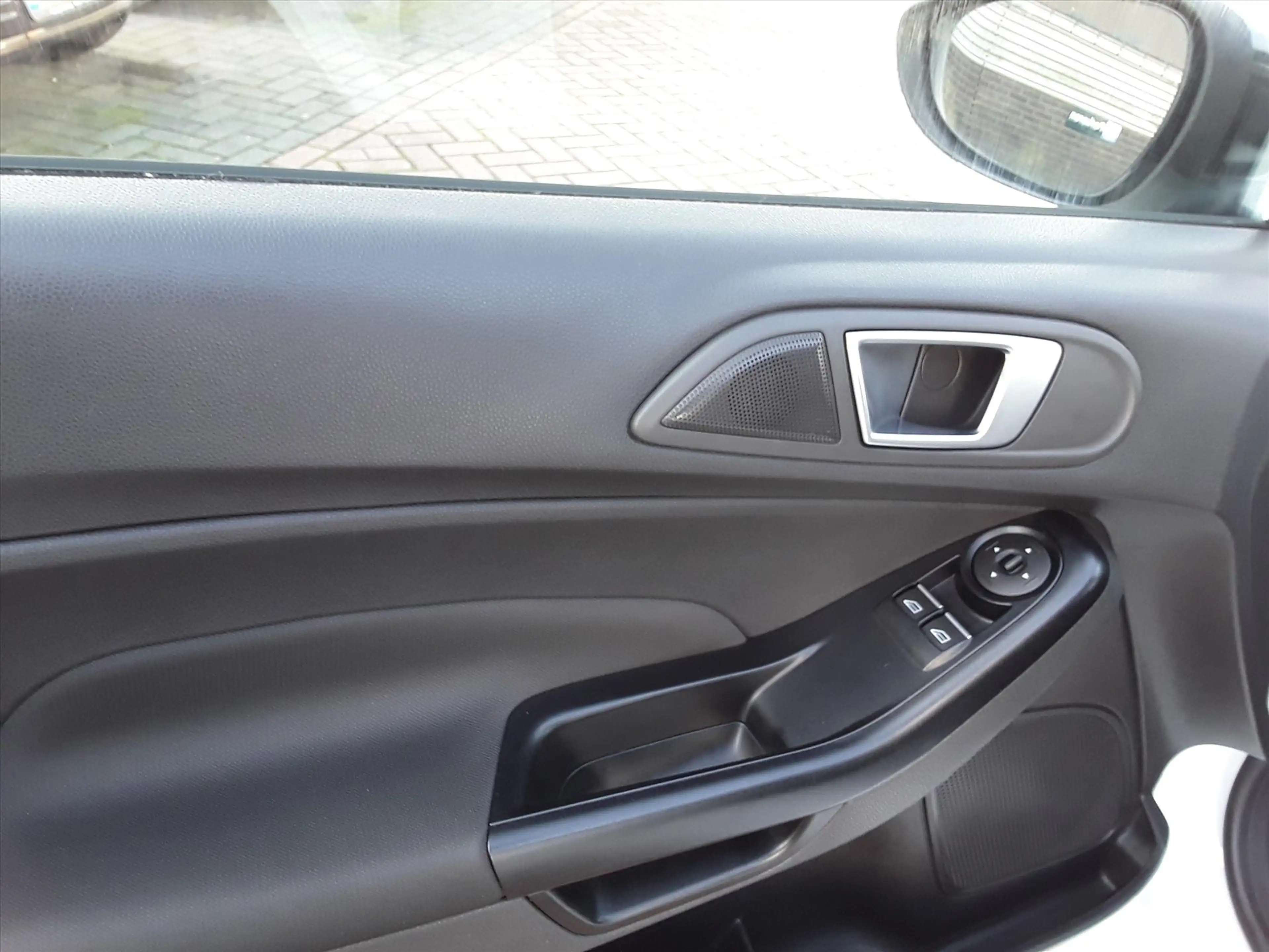Ford Fiesta 1.0 80PK 5D S/S Titanium — photo 16