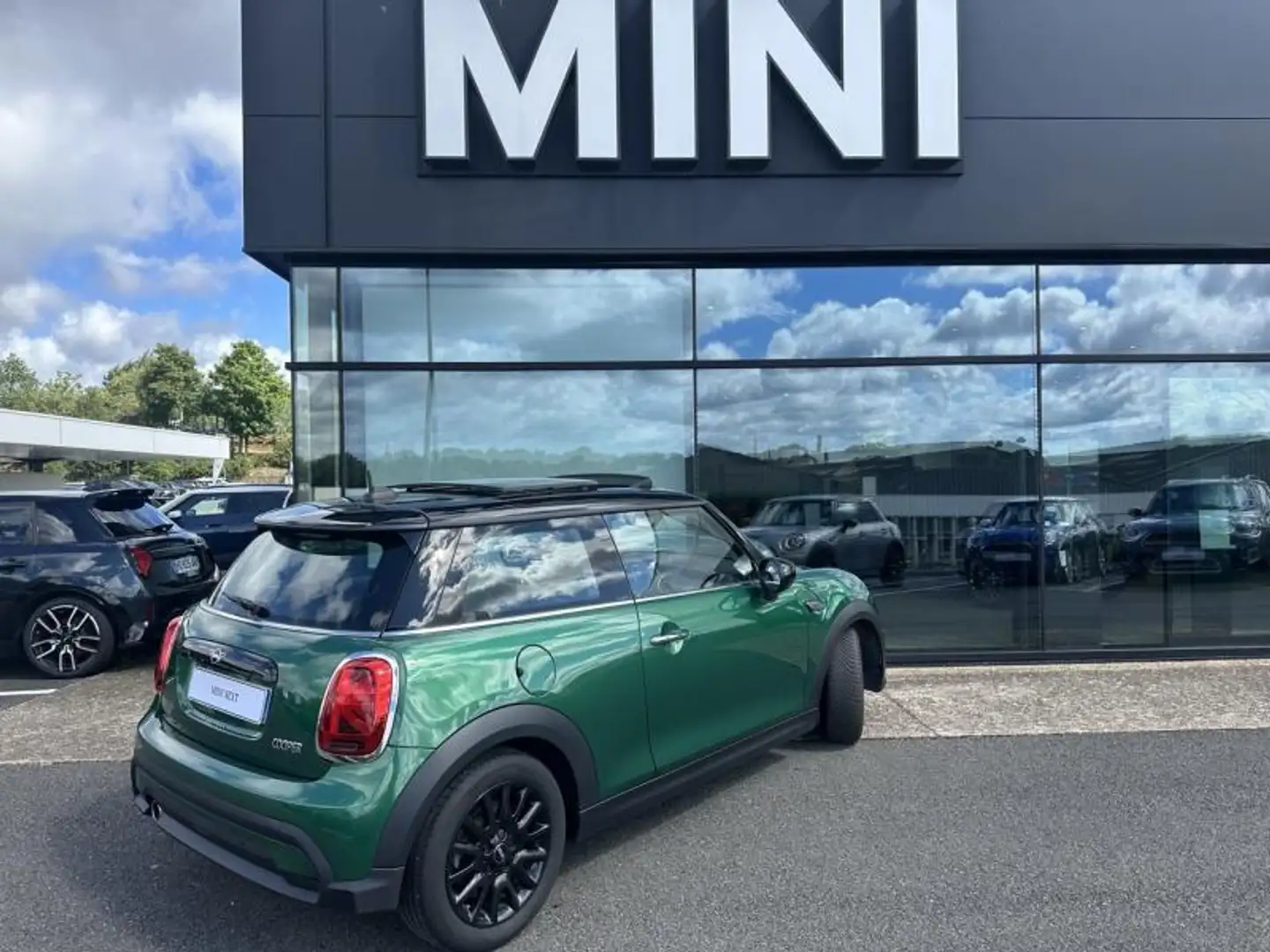 MINI Cooper E Cooper 136ch Edition Premium Plus BVA7 Verde - 2