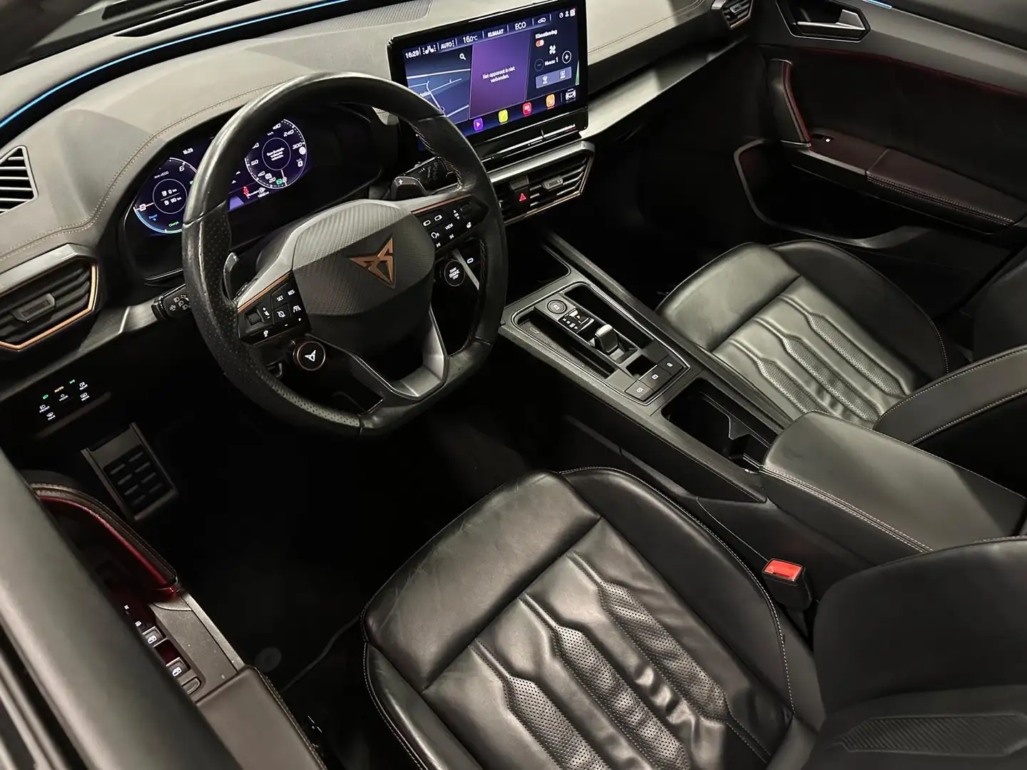 CUPRA Formentor 1.4 e-Hybrid VZ -Editon 245pk Camera / Pano / Leer Gris - 2