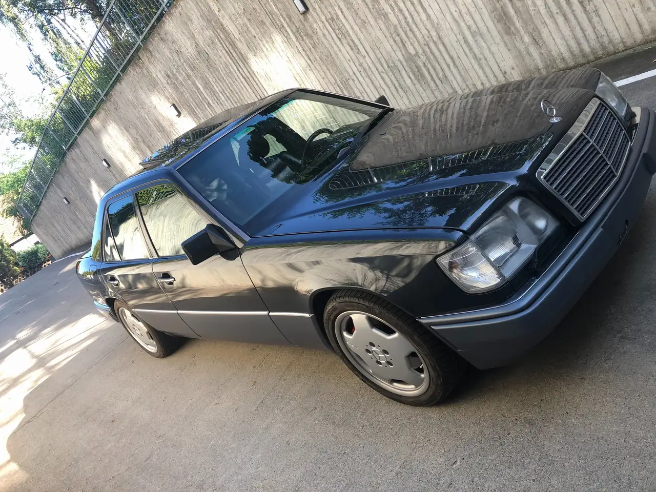 Mercedes-Benz E 400