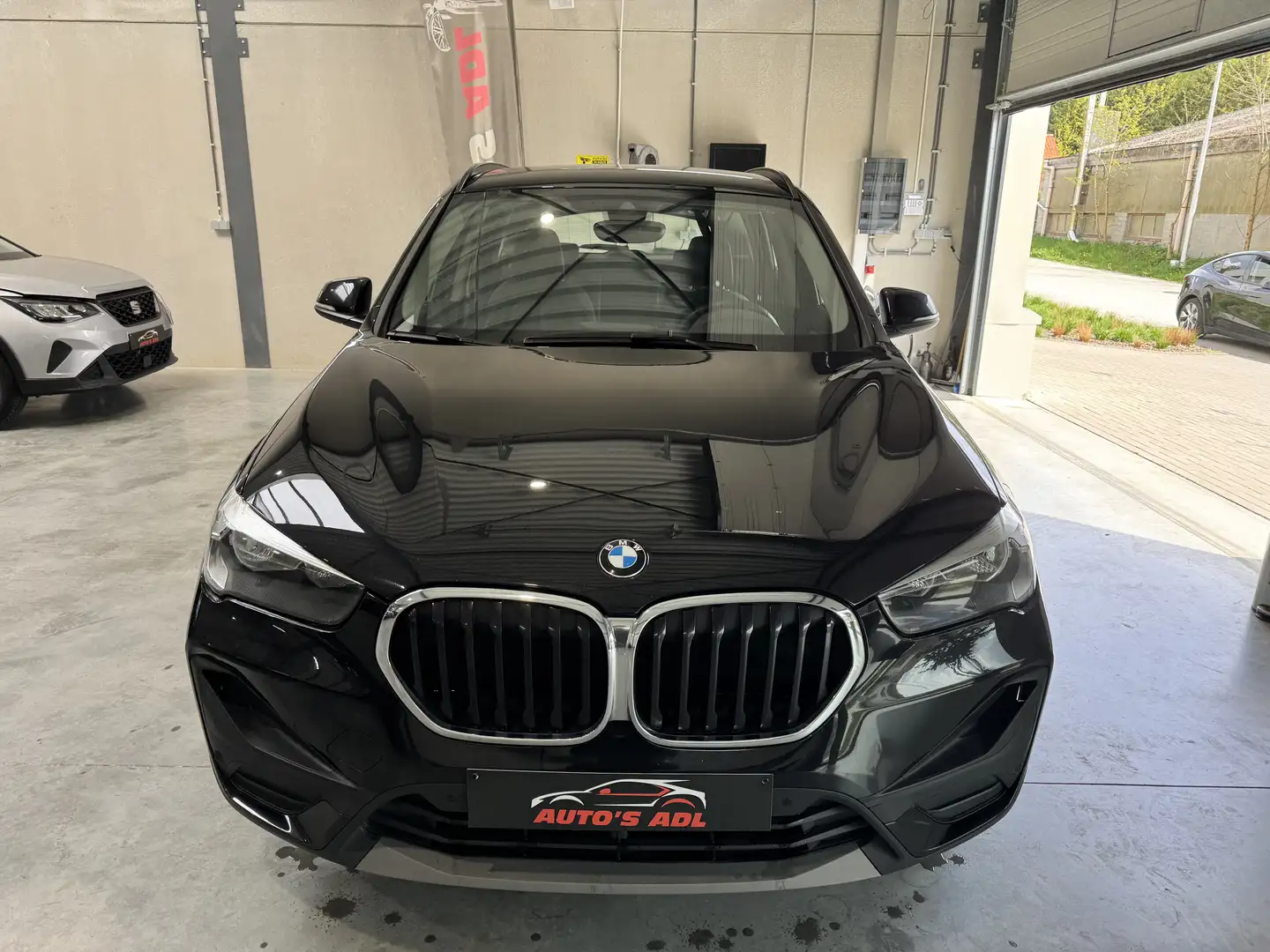 BMW X1 1.5 dA AUTOMAAT/LEDER/TRAKHAAK/DAB+/GARANTIE Noir - 2