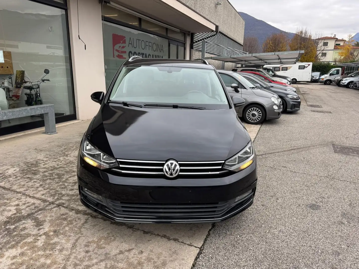 Volkswagen Touran Touran III 2015 1.6 tdi Executive dsg Negro - 2