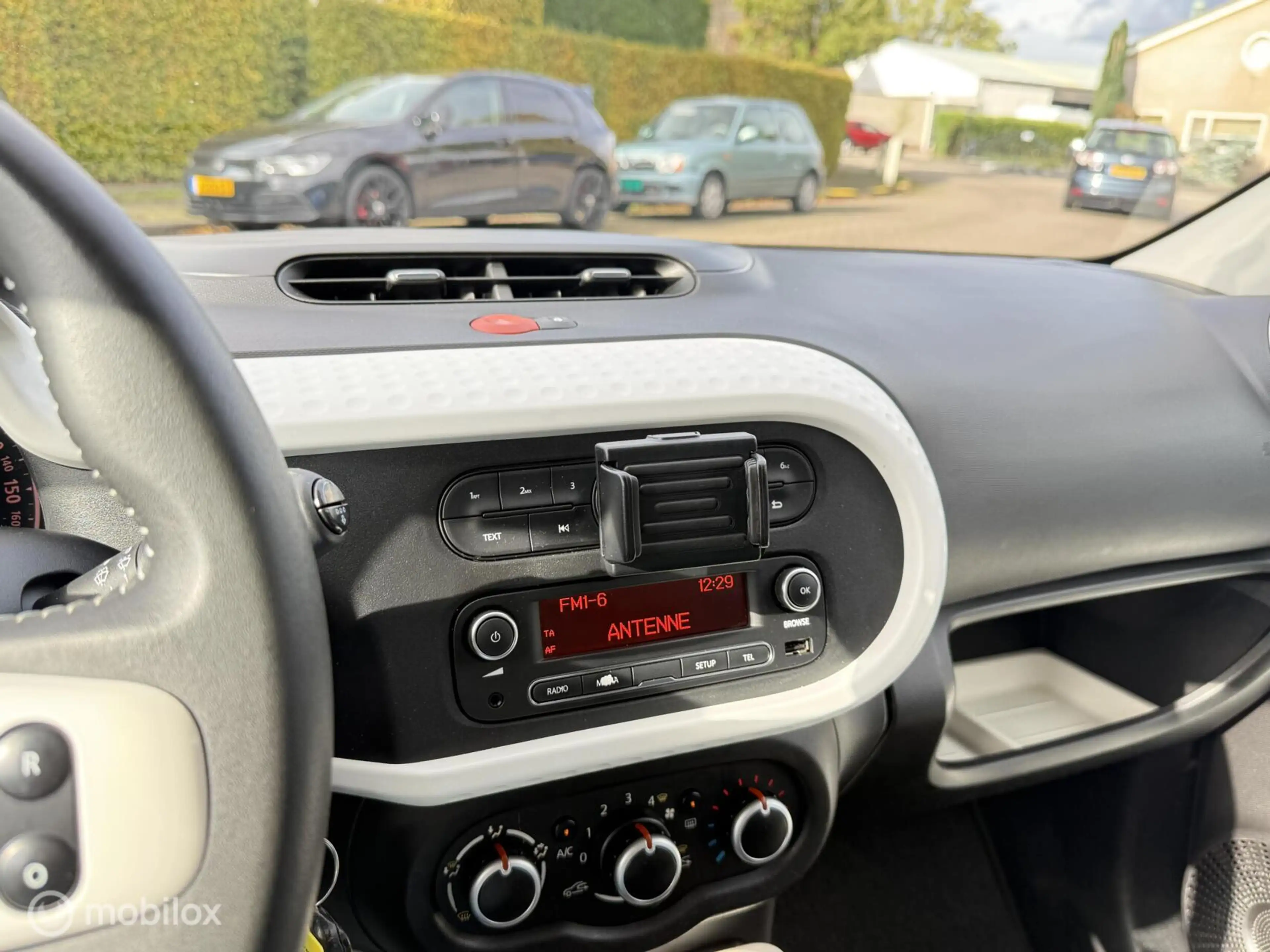 Renault Twingo 1.0 SCe Dynamique PARKEERHULP CRUISE AIRCO — photo 18