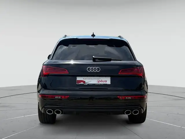 Audi SQ5 view 6