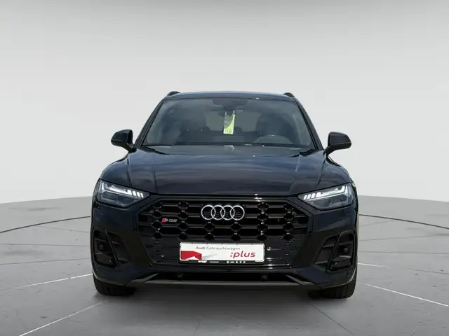 Audi SQ5 view 2