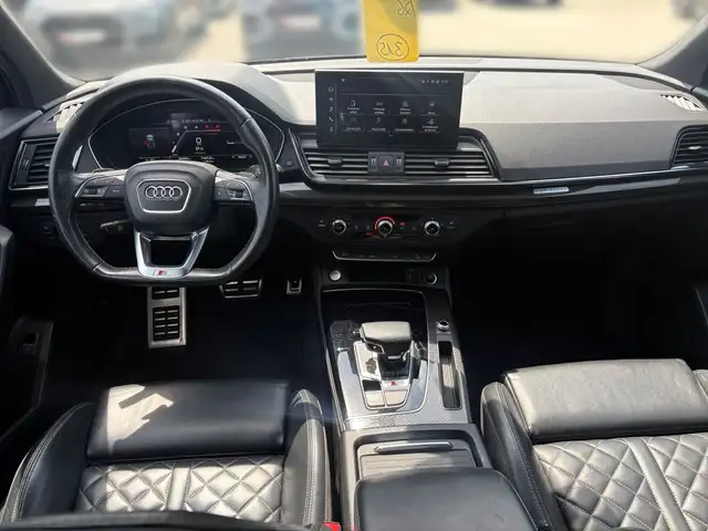 Audi SQ5 view 8