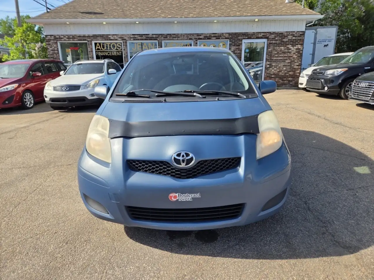 Toyota Yaris снимка Toyota Yaris