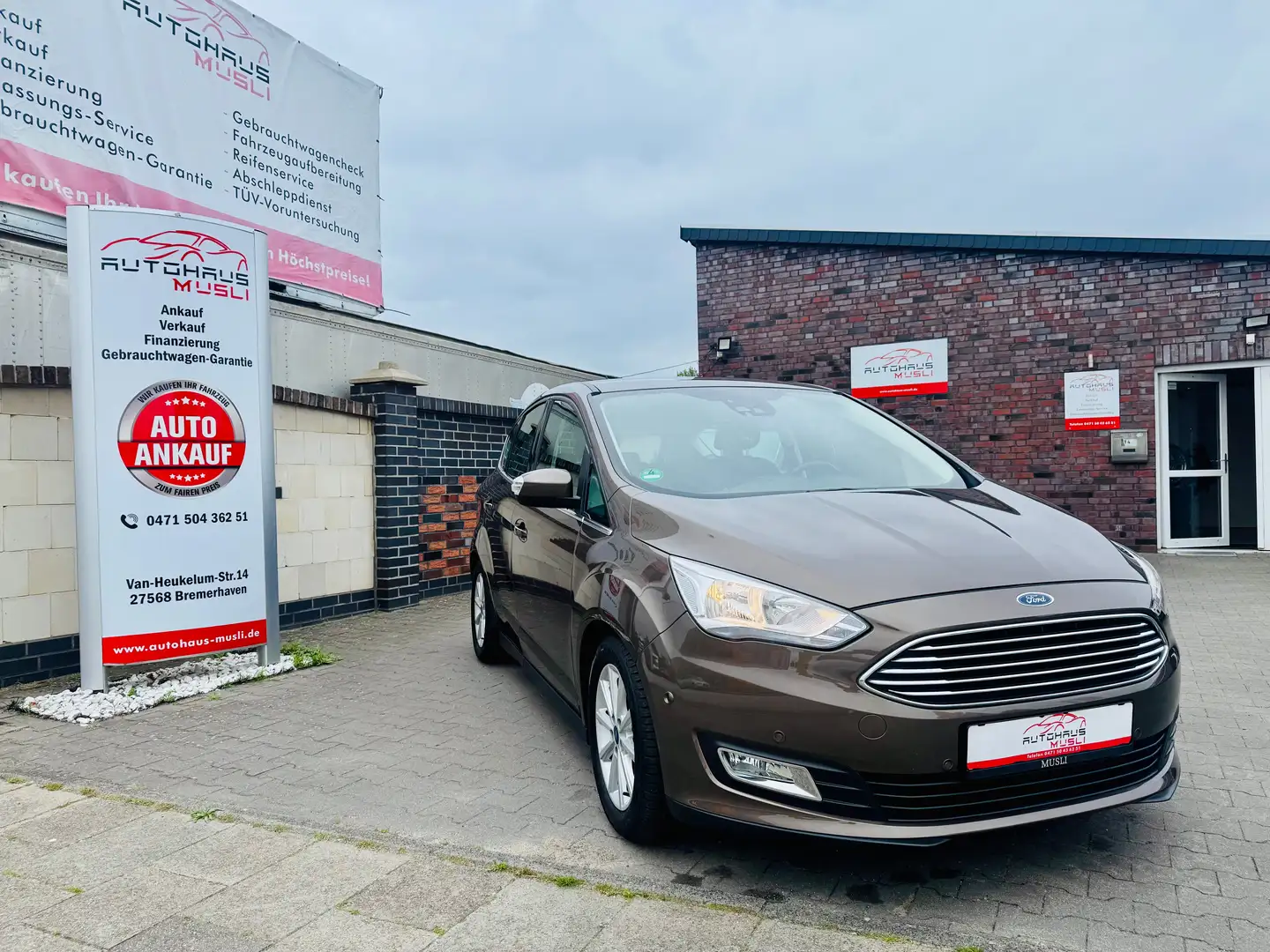 Ford C-Max 1.5 Ecoboost * 150 PS * Automatik * Titanium * Braun - 1