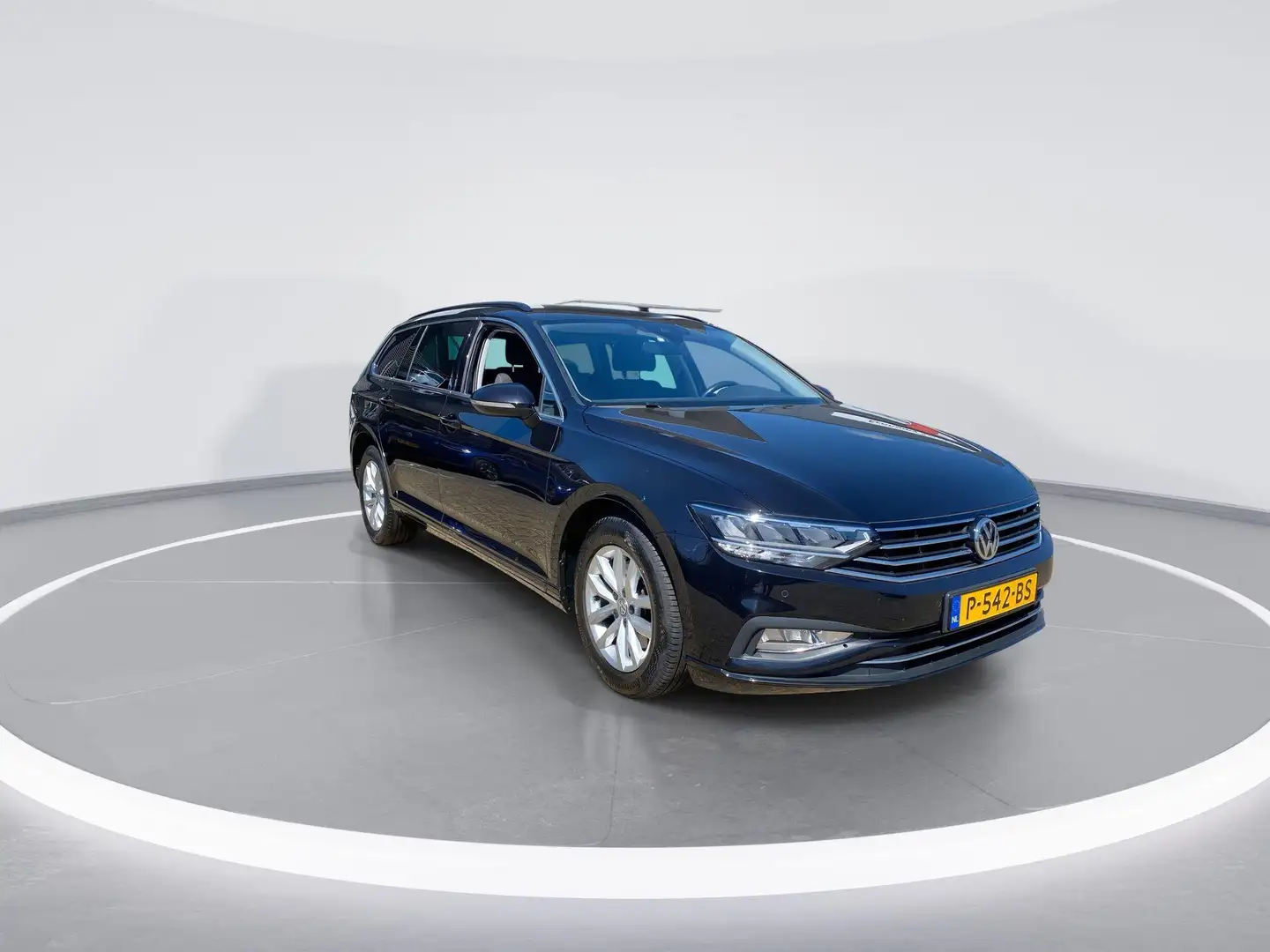 Volkswagen Passat Variant 1.5 TSI 150PK DSG automaat Comfort Business | Trek Nero - 2