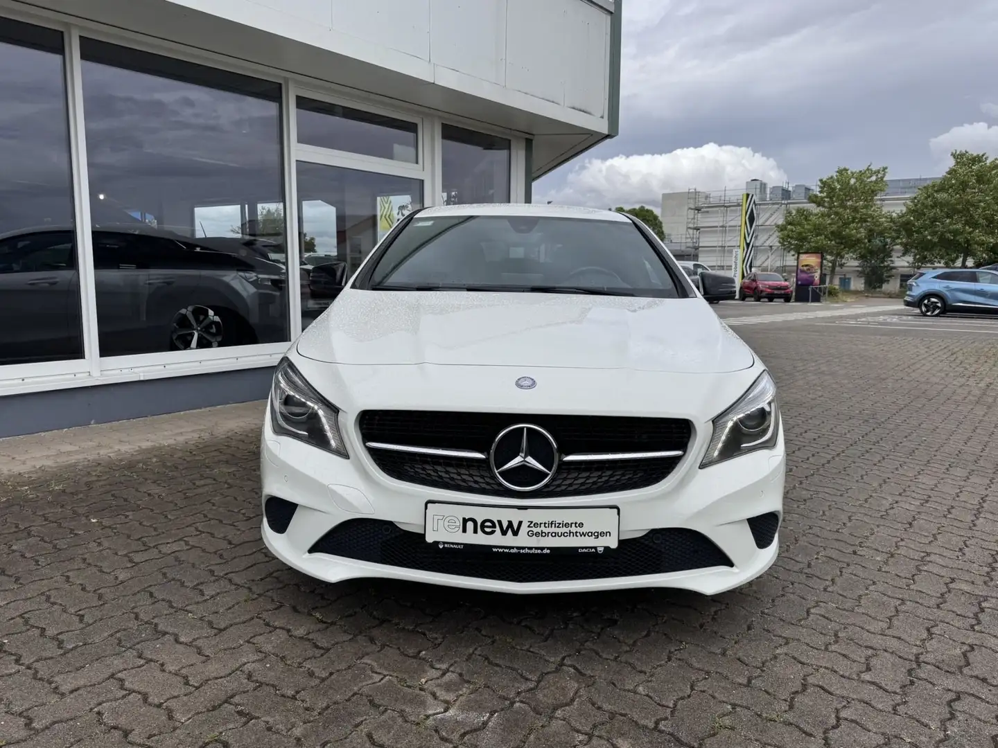 Mercedes-Benz CLA -Klasse Shooting Brake CLA200 Weiß - 2