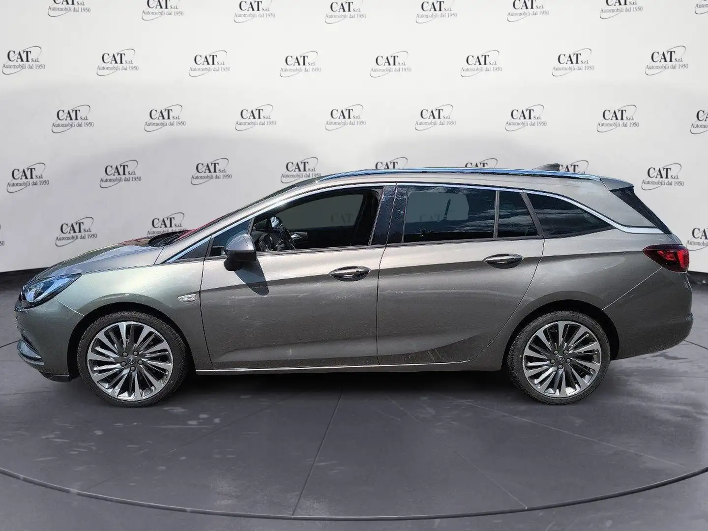 Opel Astra 1.6 CDTi 110CV Sports Tourer Innovation Gris - 2