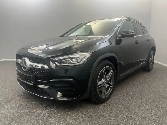 Mercedes-Benz GLA 220 220d 4Matic 8G-DCT