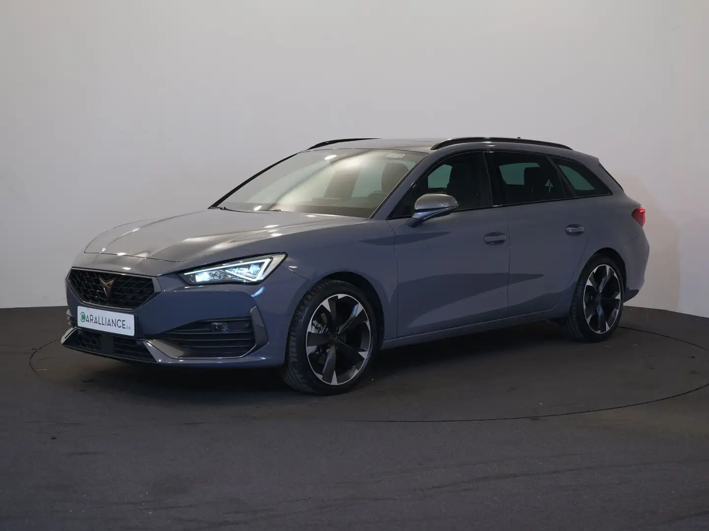 CUPRA Leon V 1.5eTSI|DSG|PANO|BI-Zone|JA18"|Vision+|1erProp| Gris - 1