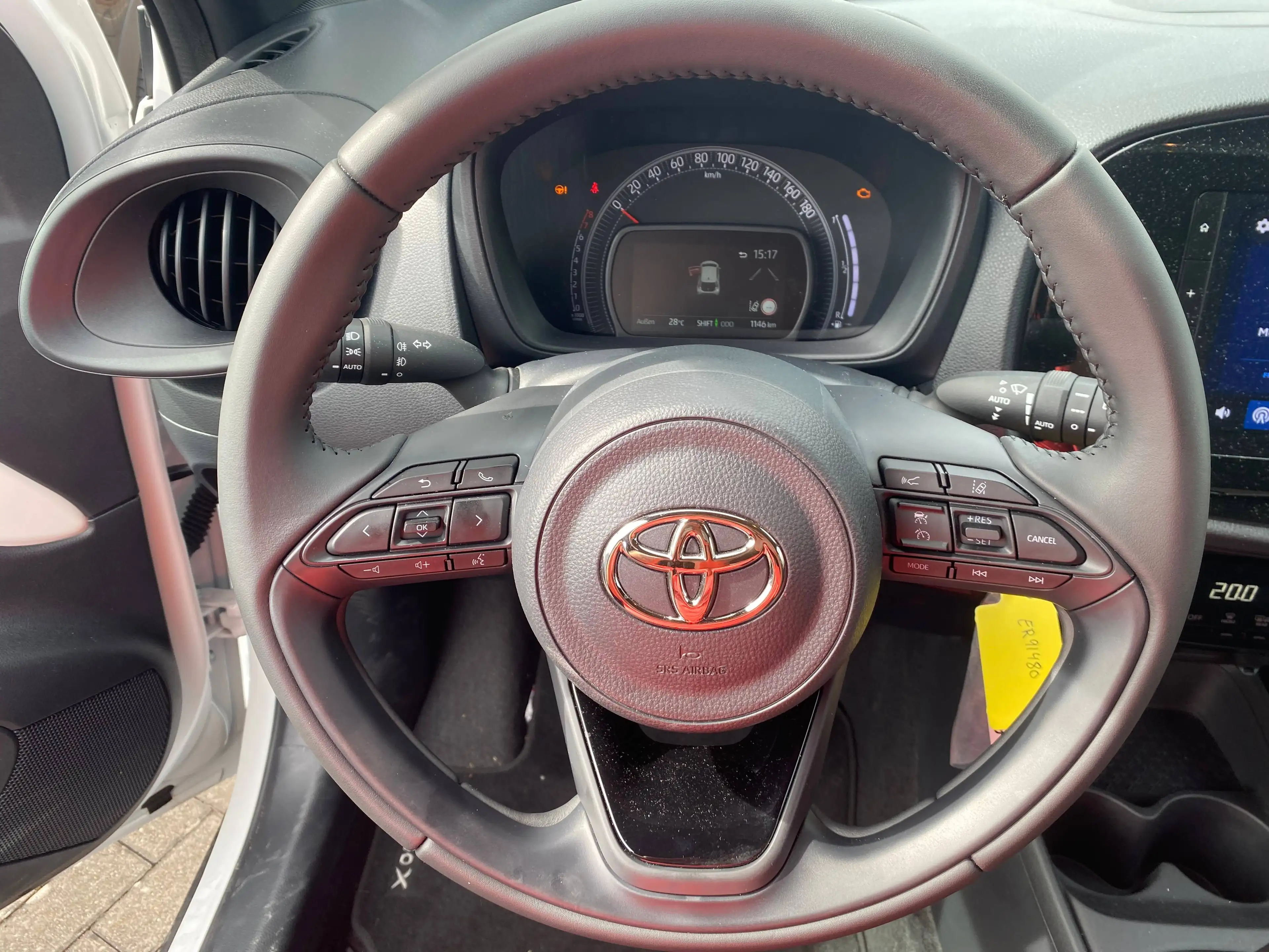 Toyota Aygo 17"ALU APPLE CARPLAY & ANDROID AUTO *KLIMAAUTOMATIK LED Scheinwerfer RÜCKFAHRKAMERA SITZHEIZUNG vorne — photo 13