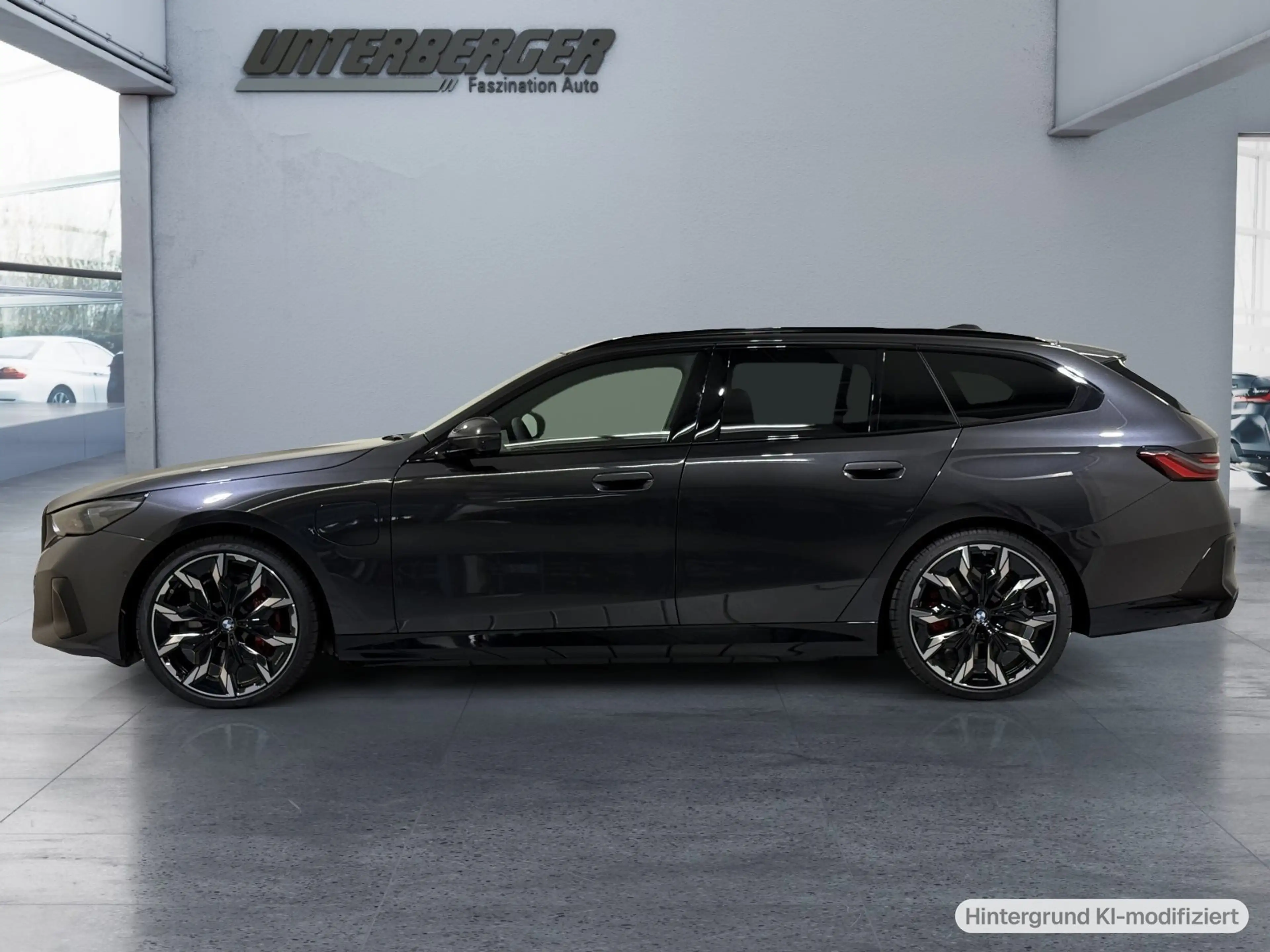 BMW 550 e xDrive Touring M Sportpaket Pro ACC 360 AHK — photo 2
