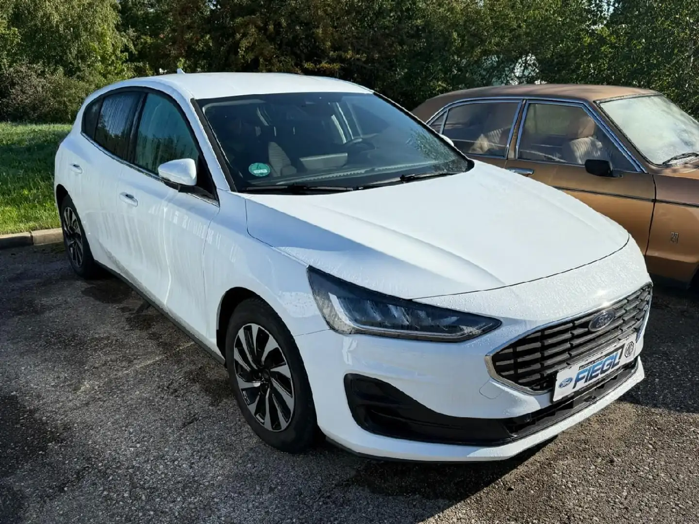 Ford Focus Lim. Titanium Weiß - 2