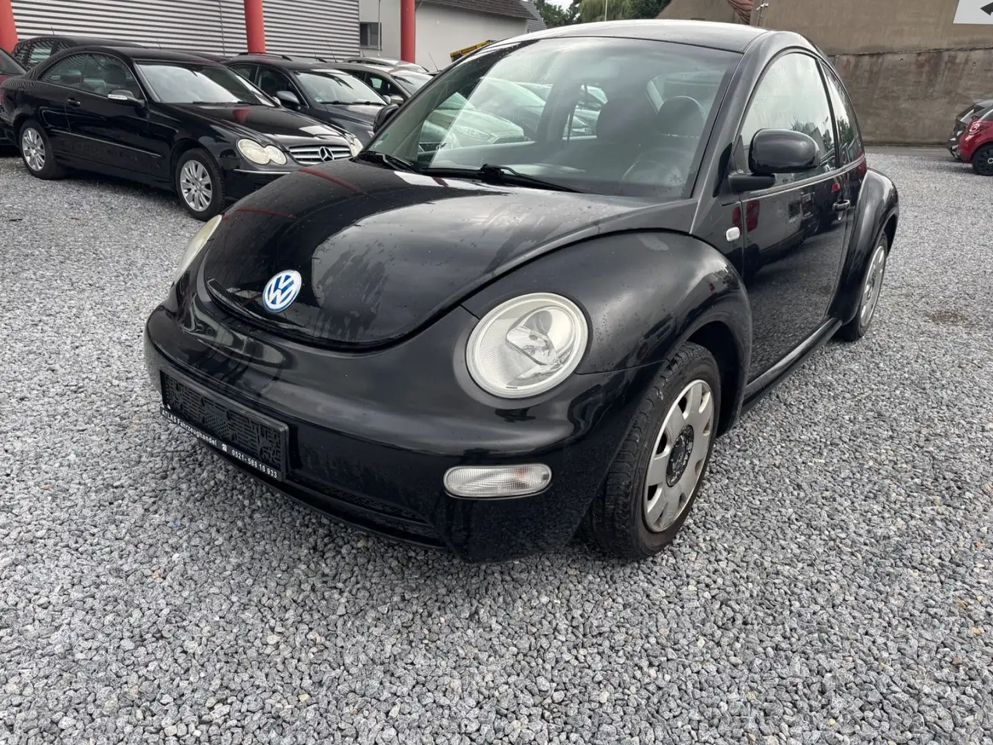 Volkswagen New Beetle Lim. 2.0 Schwarz - 1