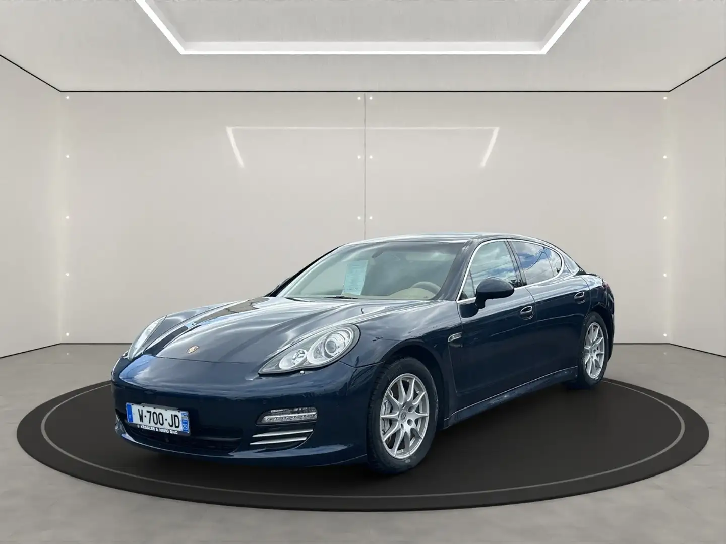 Porsche Panamera PDK 4.8 V8 Bleu - 1