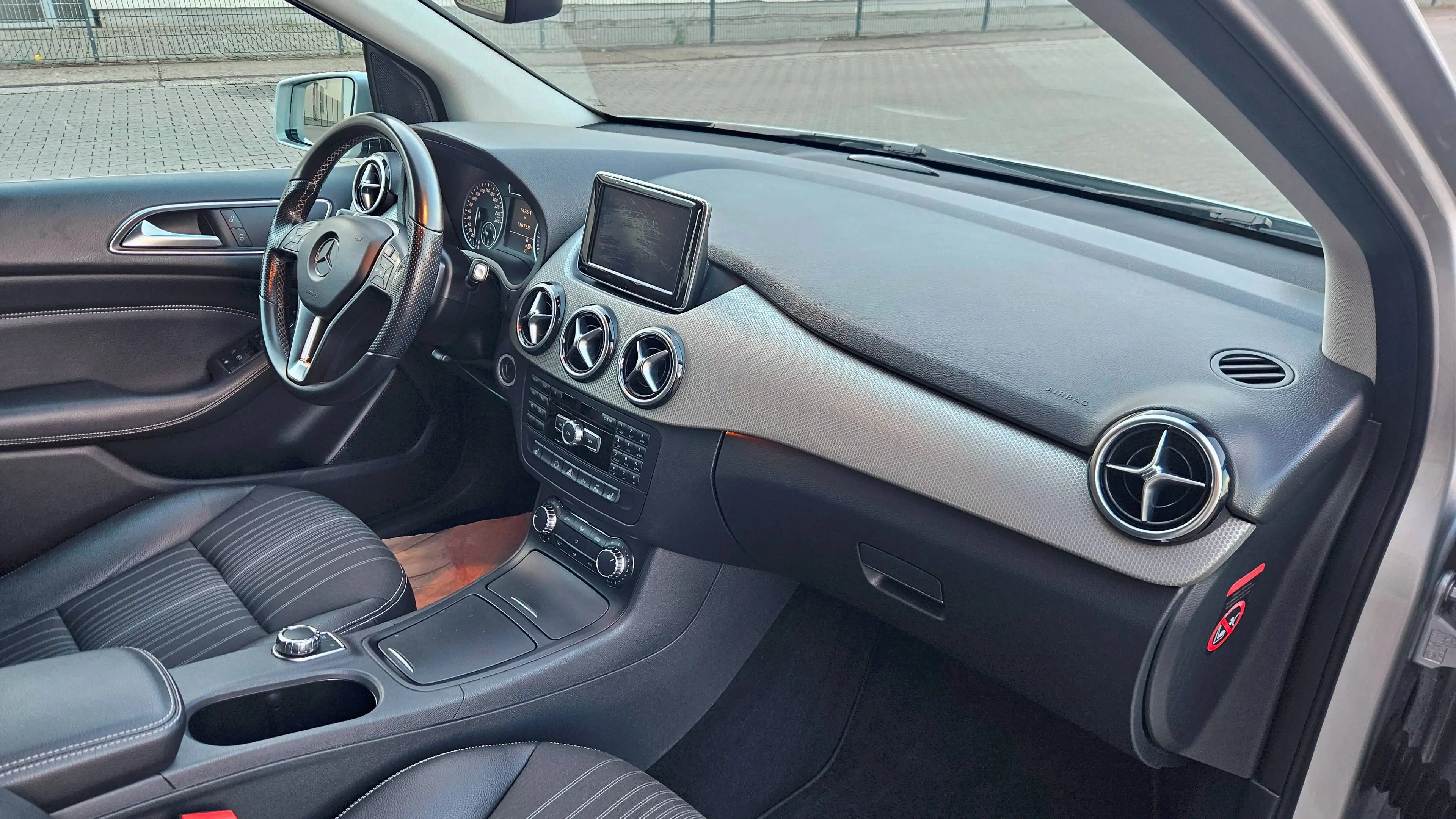 Mercedes-Benz B 200 Automatik 7-Gang DCT — photo 14