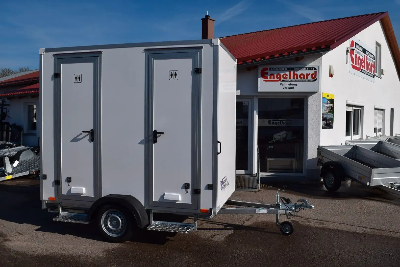 Autres SaniCare Toilettenwagen TWC 250 - 1