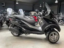 Piaggio MP3 400