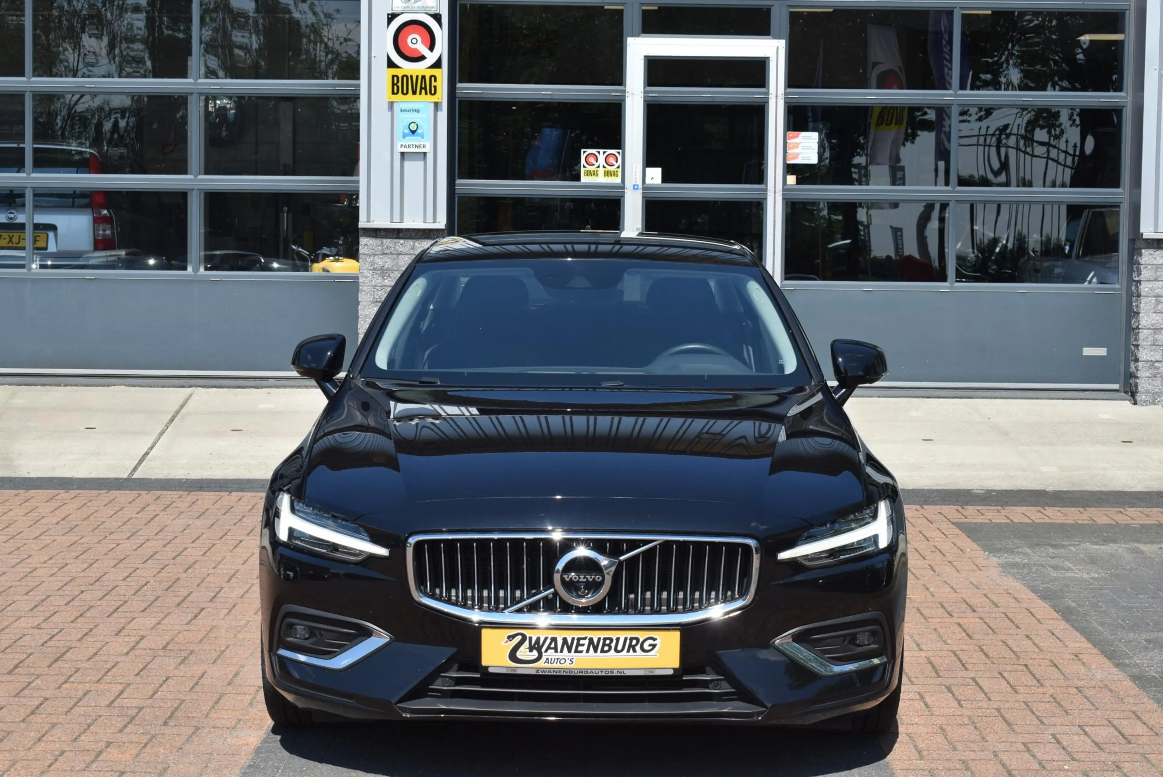 Volvo S60 2.0 T4 R-Design Navi camera Leder Km 32.500!! — photo 2
