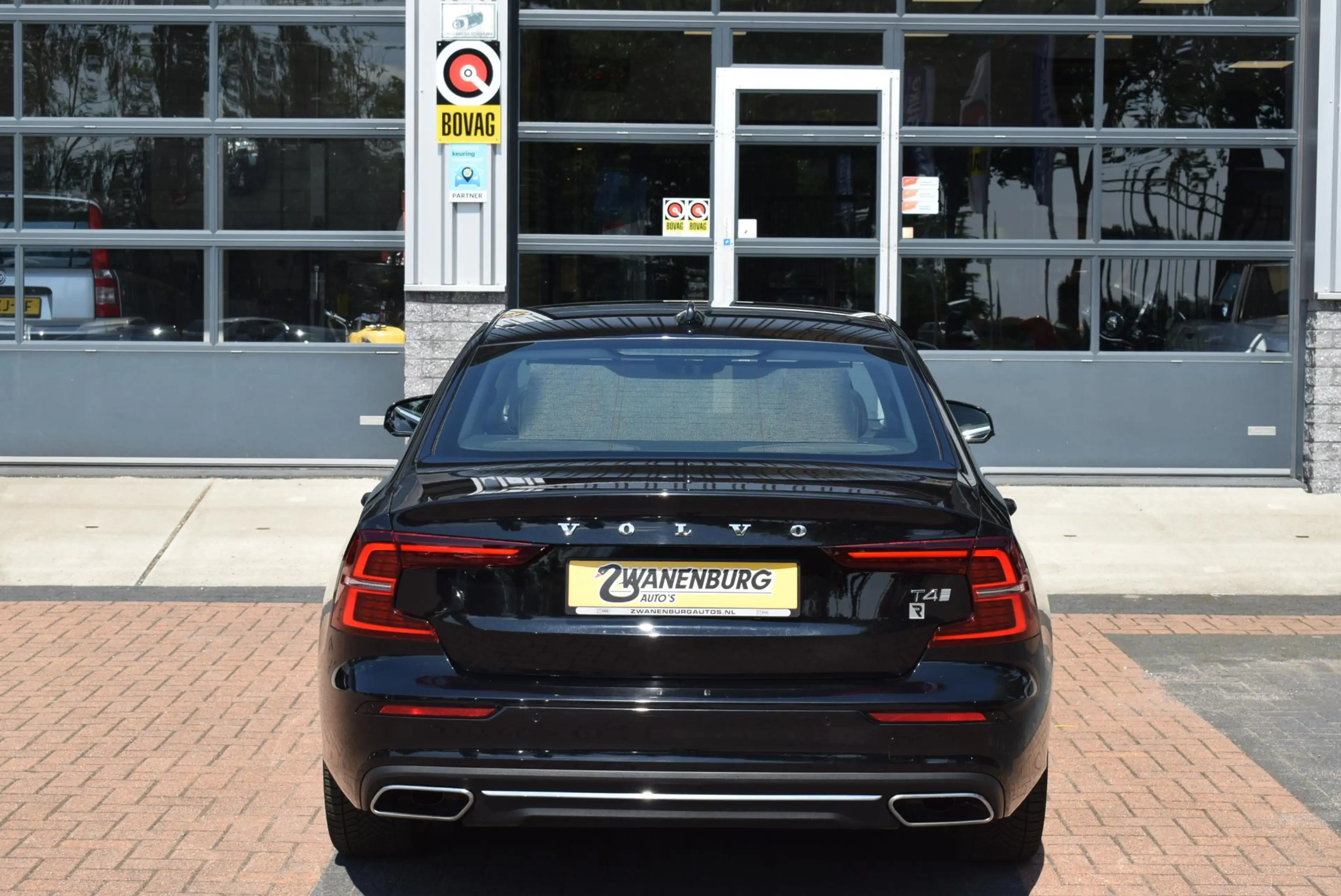 Volvo S60 2.0 T4 R-Design Navi camera Leder Km 32.500!! — photo 4