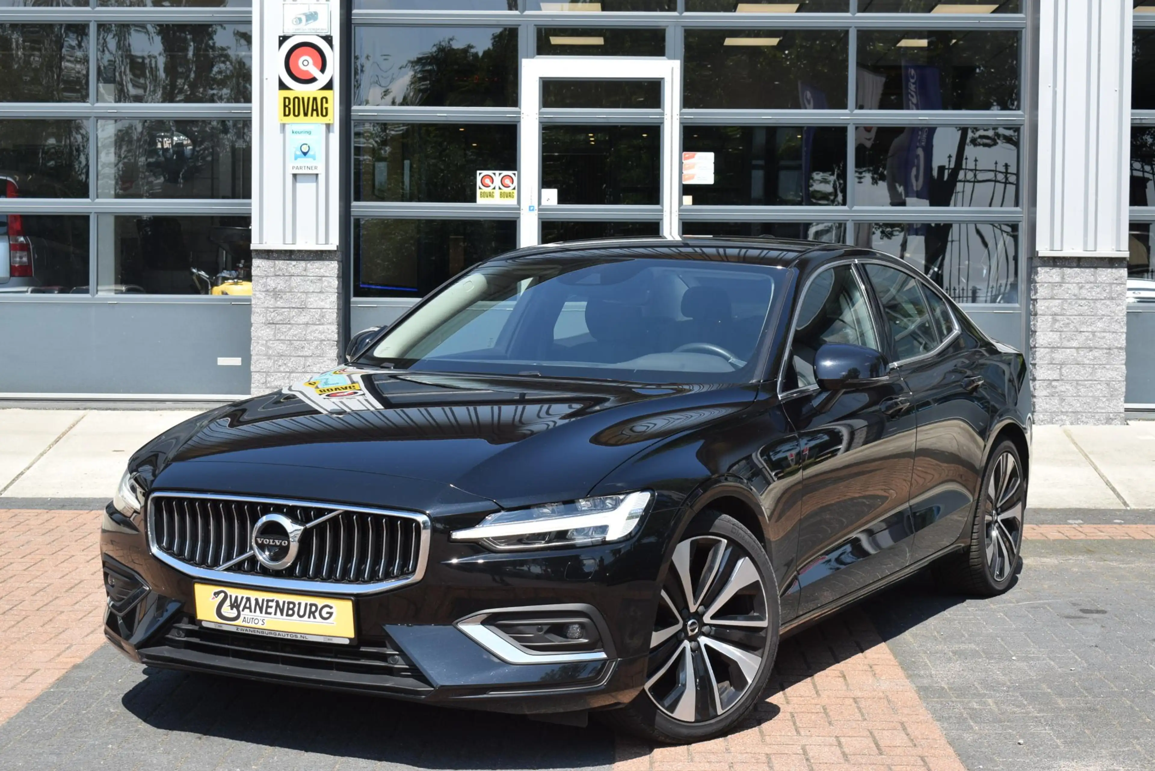 Volvo S60 2.0 T4 R-Design Navi camera Leder Km 32.500!!
