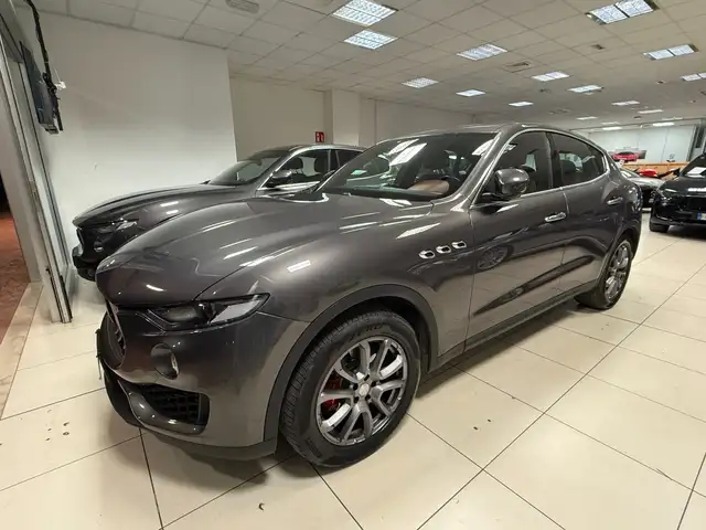 Maserati Levante Levante 3.0 V6 Granlusso 275cv auto my19