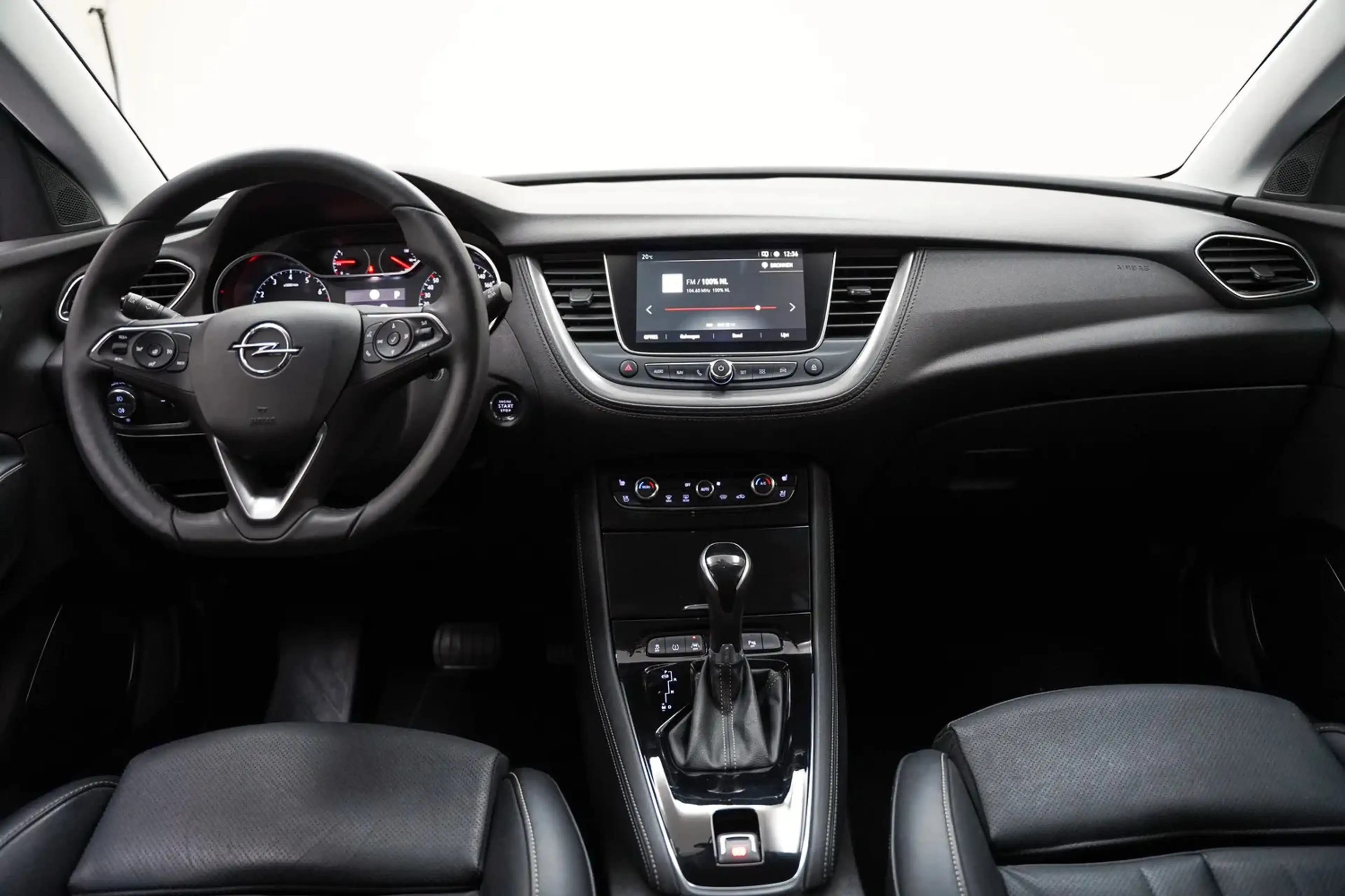 Opel Grandland X 1.2 T Business Executive Aut. [ Full led Leder Tre — photo 4